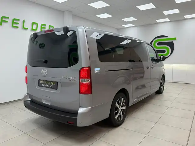 Toyota Proace Verso view 7