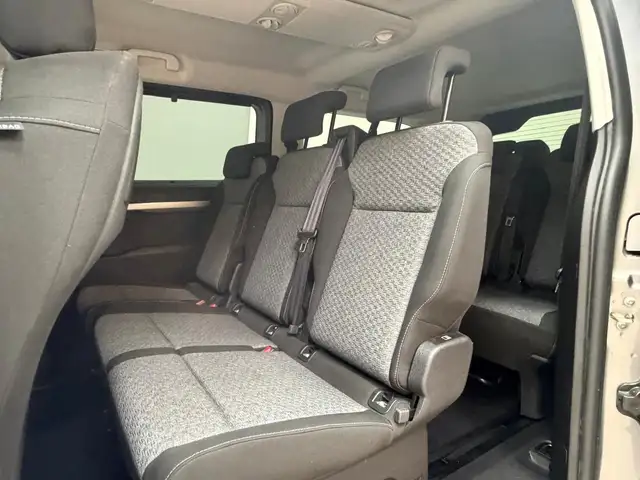 Toyota Proace Verso view 14