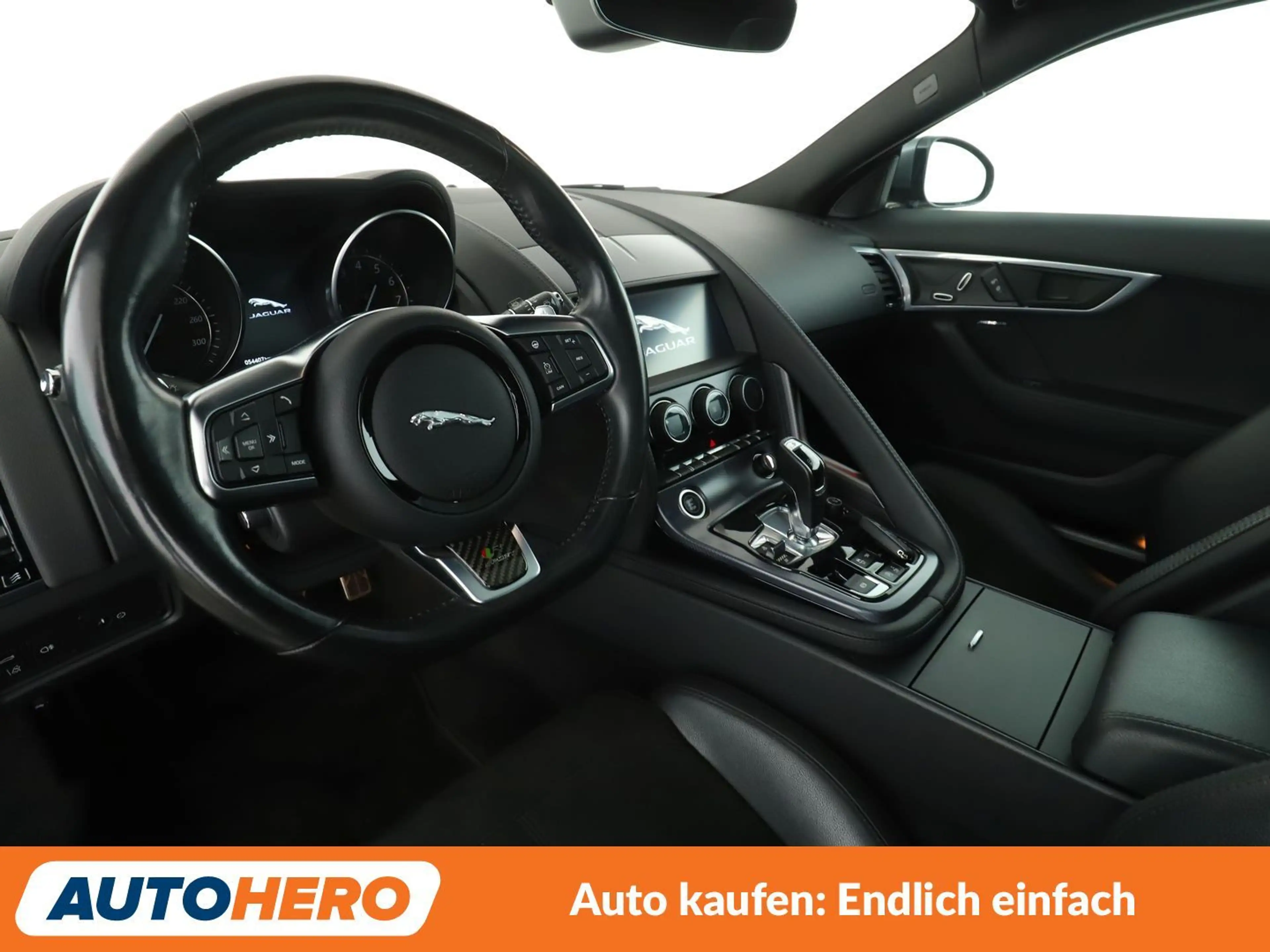 Jaguar F-Type 30t R-Dynamic Aut.*NAVI*CAM*LED*PDC*SHZ*PANO*TEMPO — photo 11