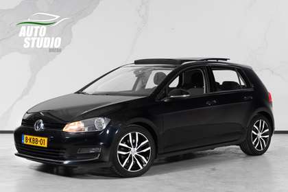 Volkswagen Golf 1.4 TSI Highline | PANO | Navi | Clima | NL