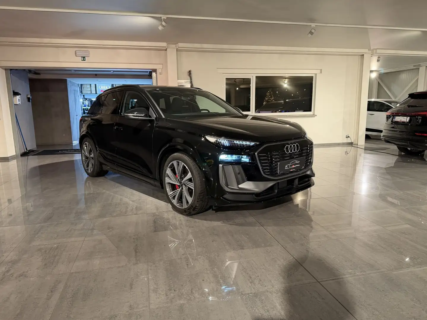 Audi Q6 e-tron PERFORMANCE 306pk * 3x S-LINE * BLACK PACK * 360 * Noir - 1