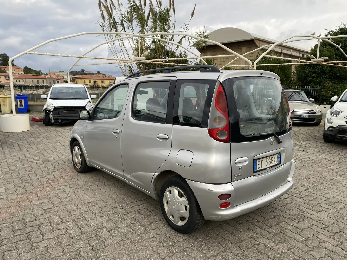 Toyota Verso Toyota Yaris Verso 1.3 Sol - 2