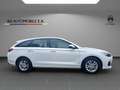 Hyundai i30 cw 1.4 NAVI/KAMERA/SITZHEIZUNG Weiß - thumbnail 4