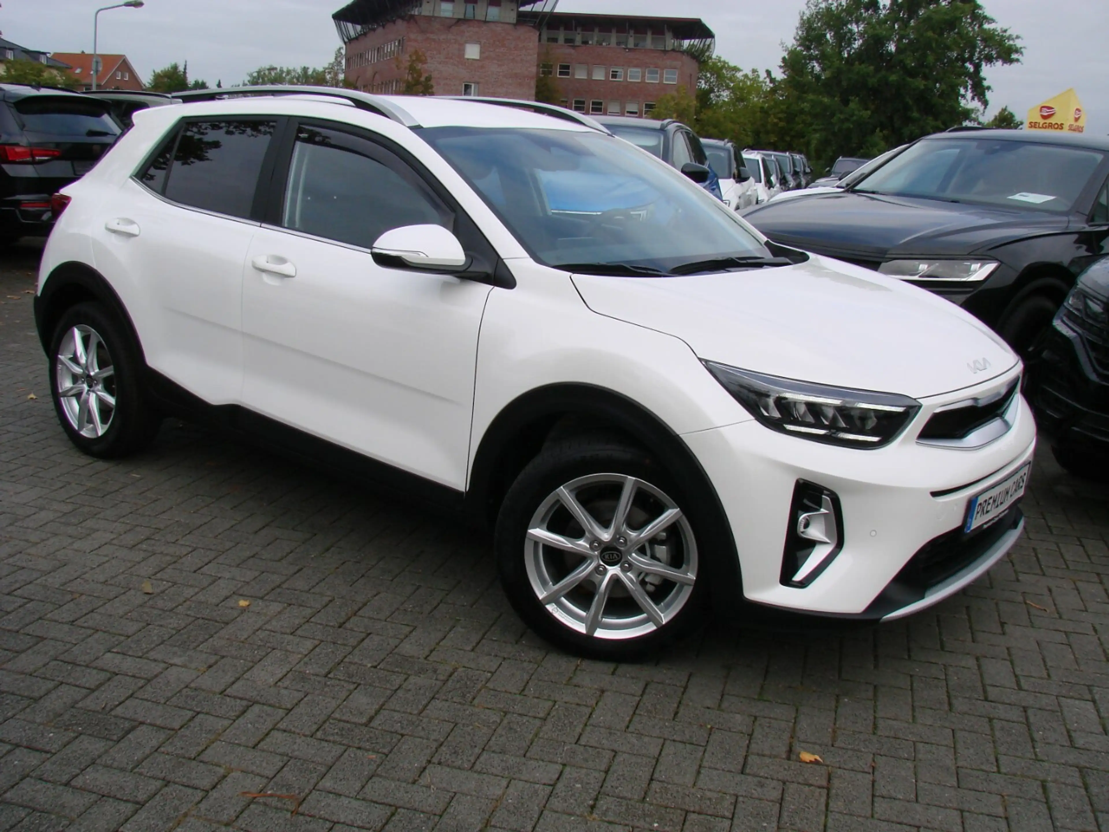 Kia Stonic 1.0 T-GDI Mild-Hybrid Nightline Edition LED ACC — photo 7