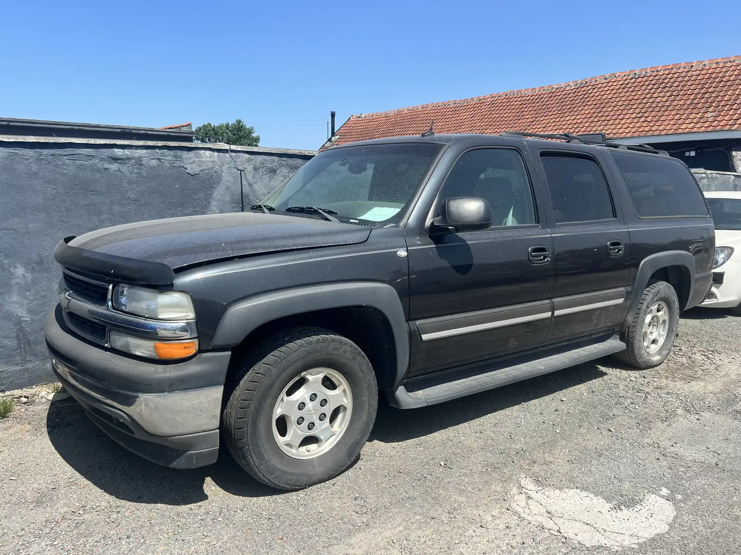 Chevrolet Suburban - 1