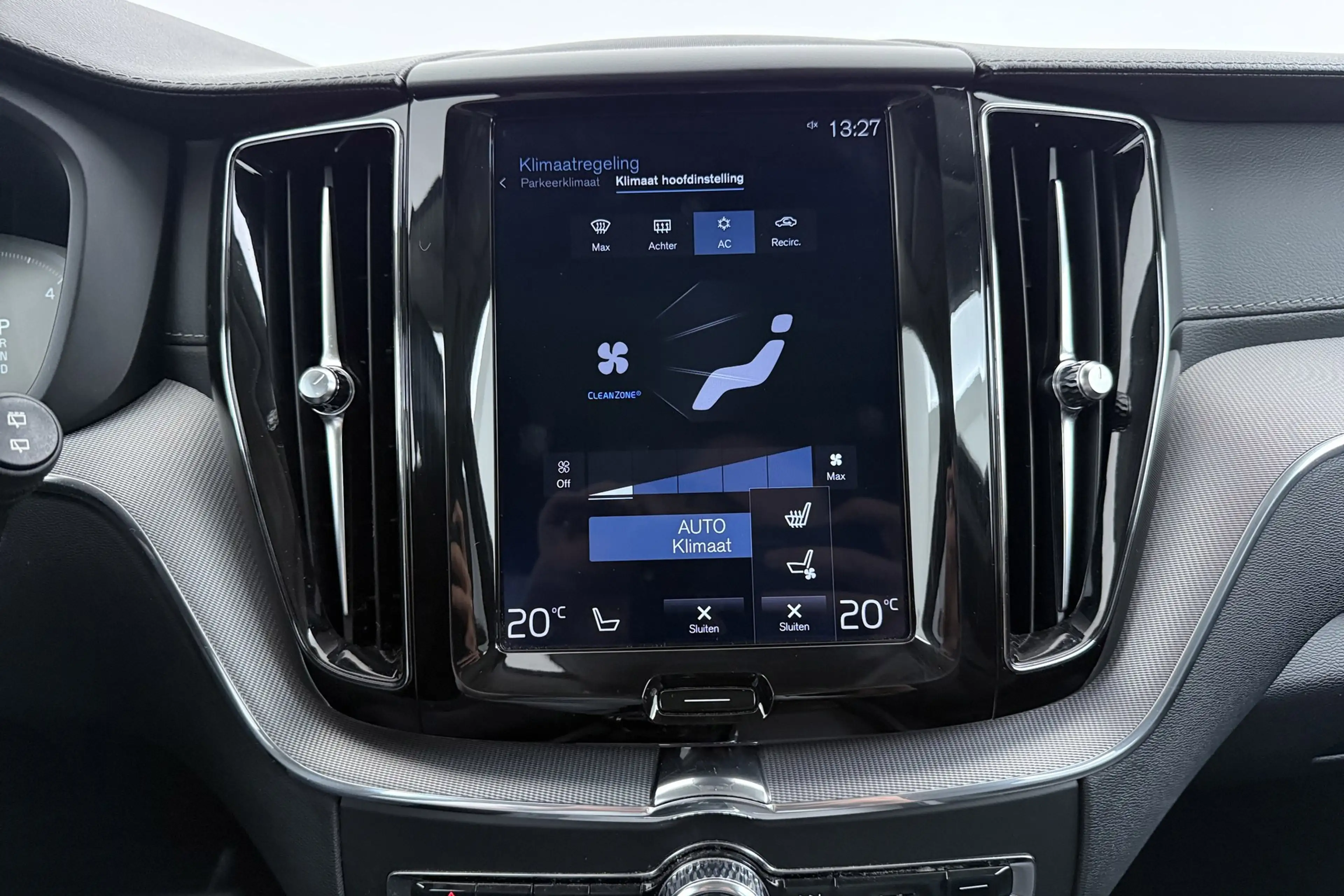 Volvo XC60 2.0 D4 AWD Inscription | Trekhaak | Panoramadak | — photo 28