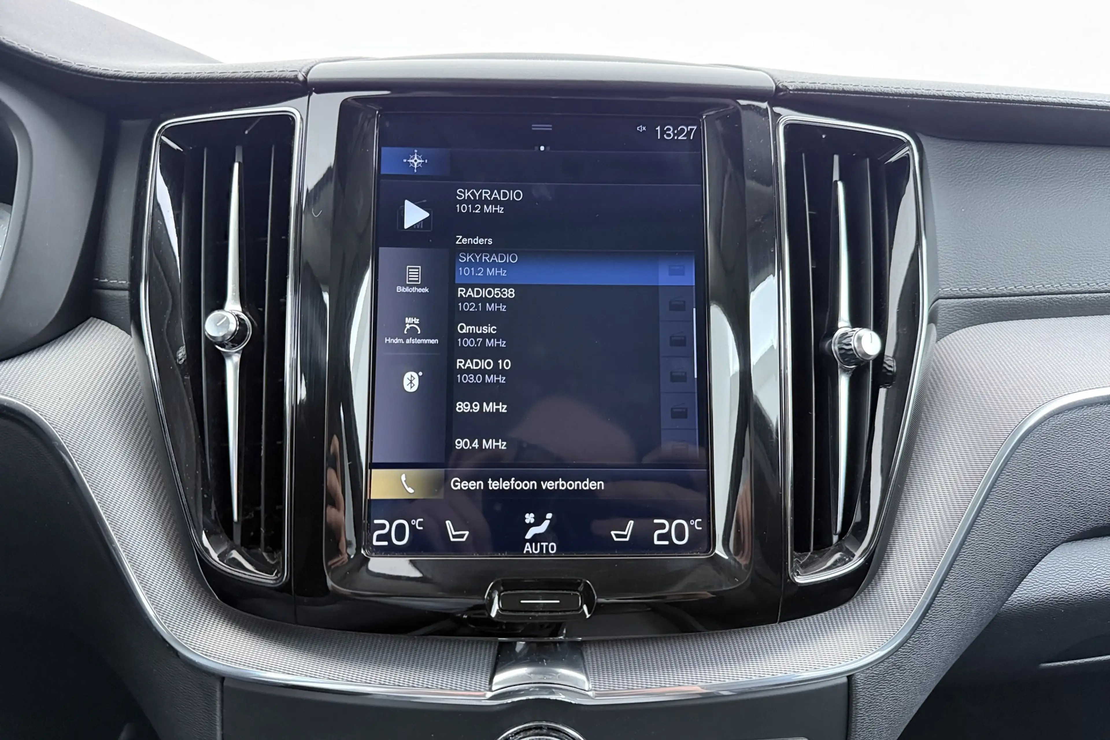 Volvo XC60 2.0 D4 AWD Inscription | Trekhaak | Panoramadak | — photo 32