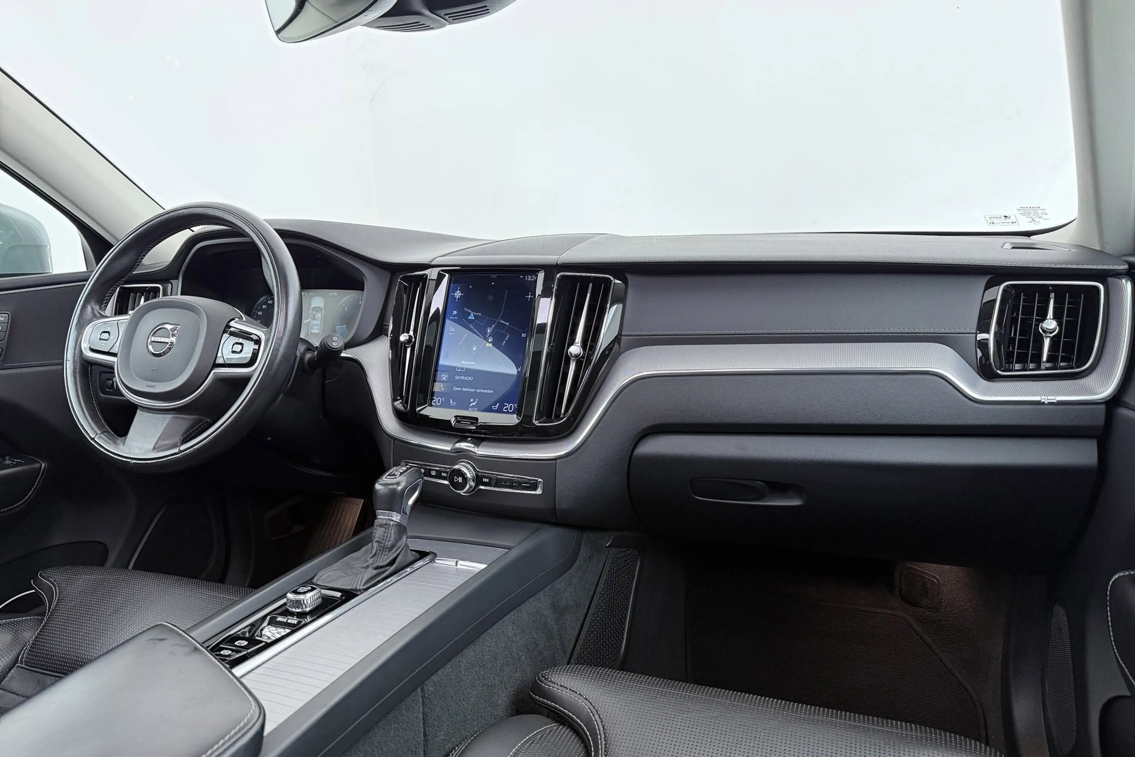 Volvo XC60 2.0 D4 AWD Inscription | Trekhaak | Panoramadak | — photo 18