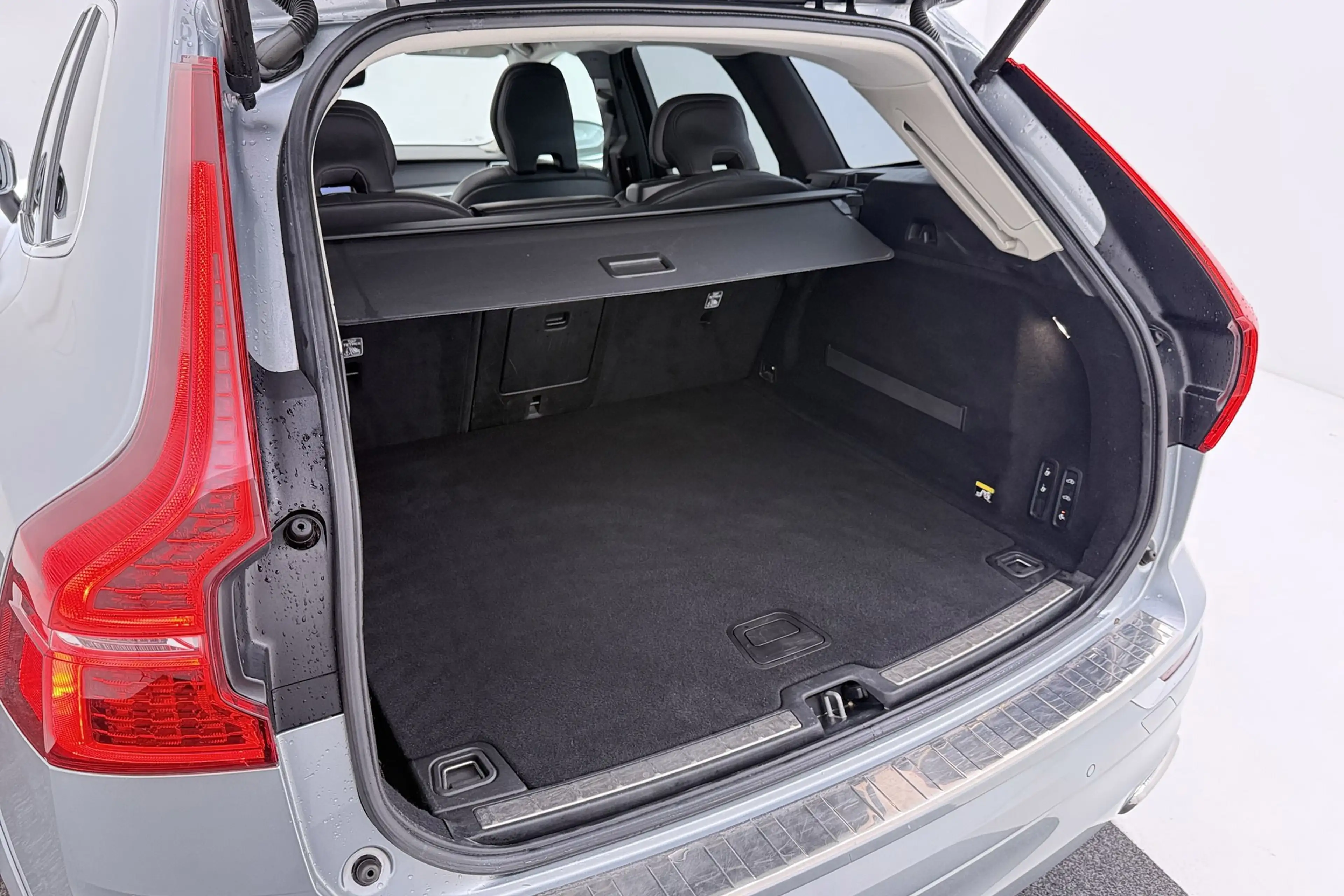 Volvo XC60 2.0 D4 AWD Inscription | Trekhaak | Panoramadak | — photo 47