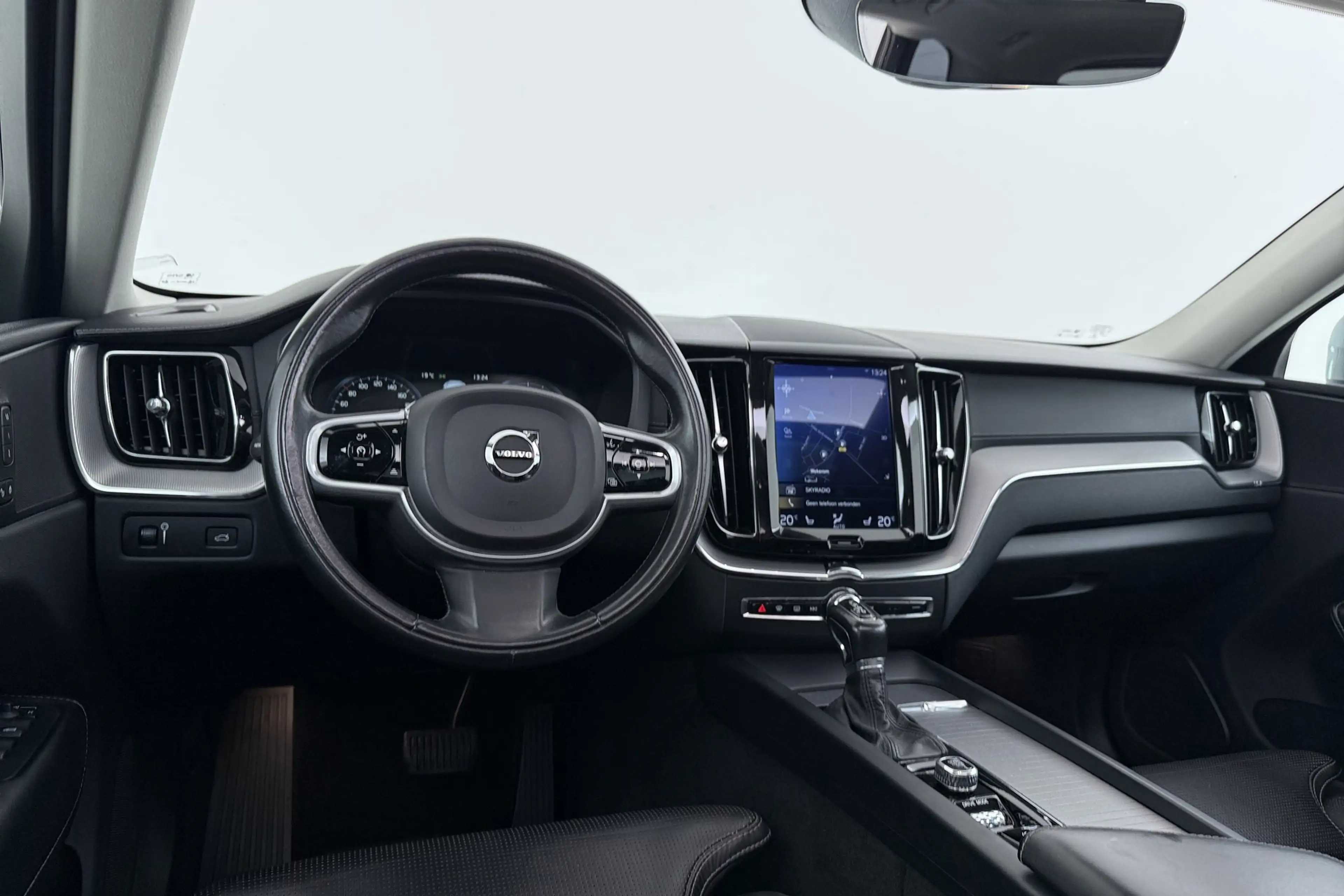 Volvo XC60 2.0 D4 AWD Inscription | Trekhaak | Panoramadak | — photo 17