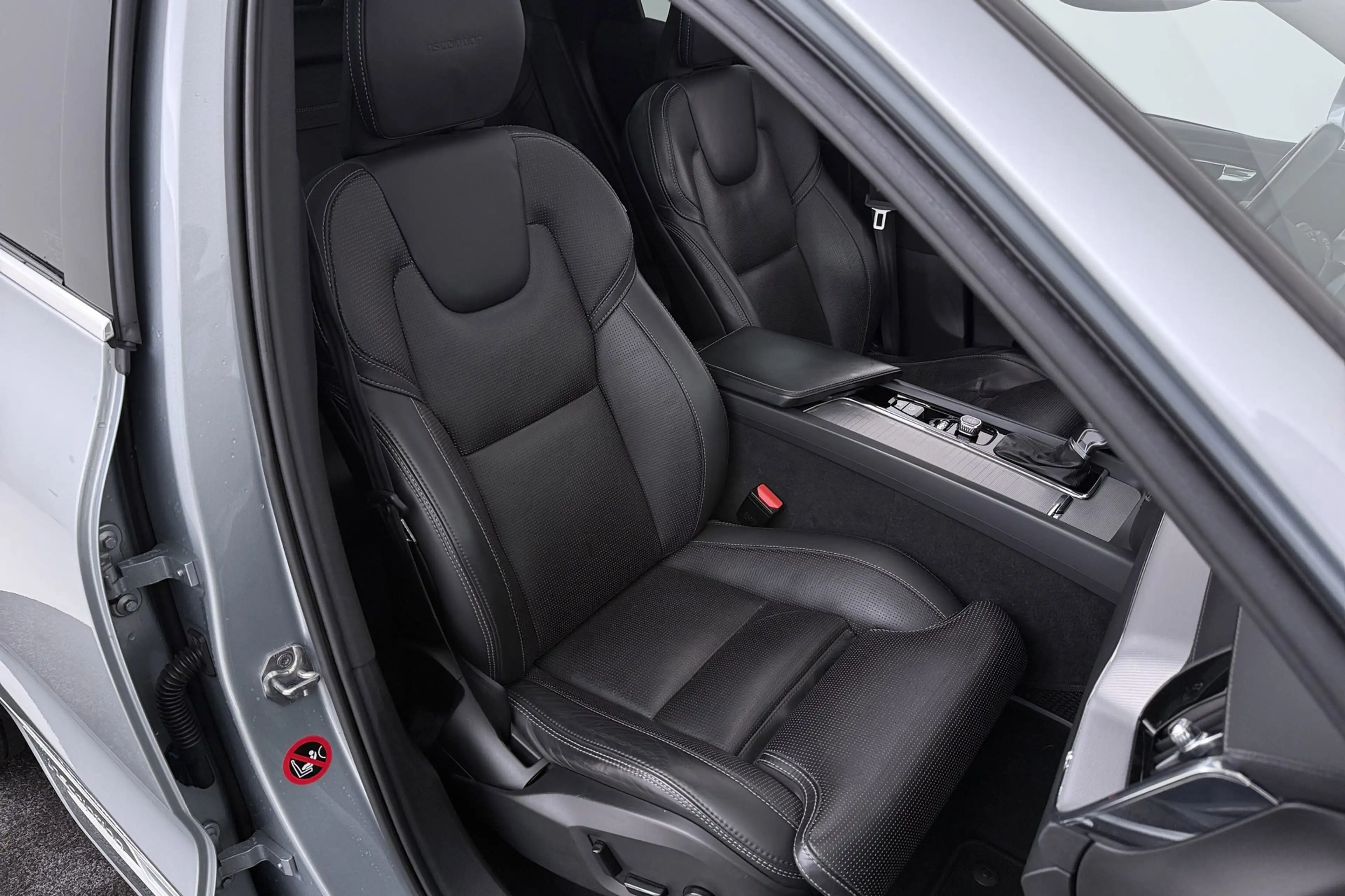 Volvo XC60 2.0 D4 AWD Inscription | Trekhaak | Panoramadak | — photo 45