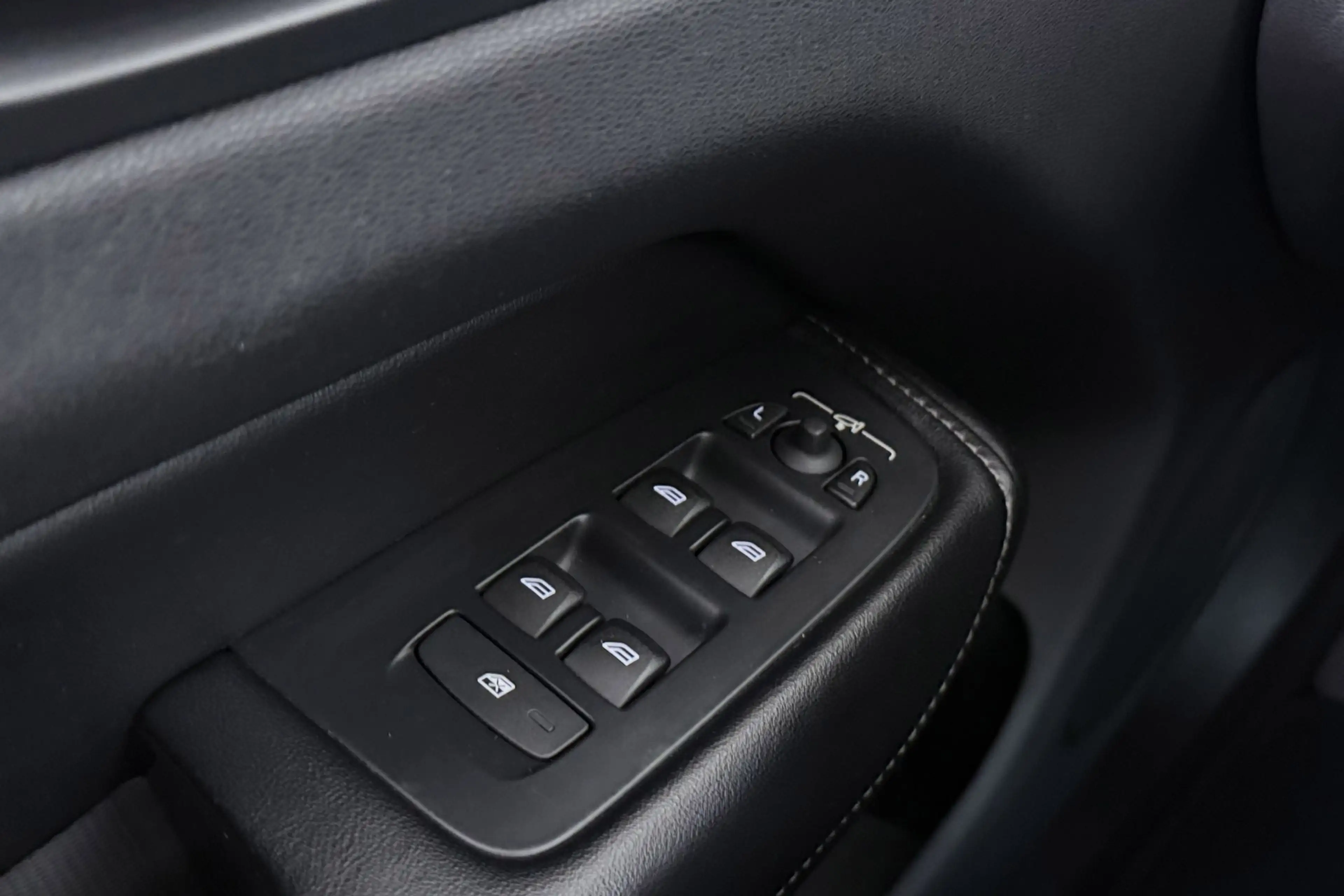 Volvo XC60 2.0 D4 AWD Inscription | Trekhaak | Panoramadak | — photo 42