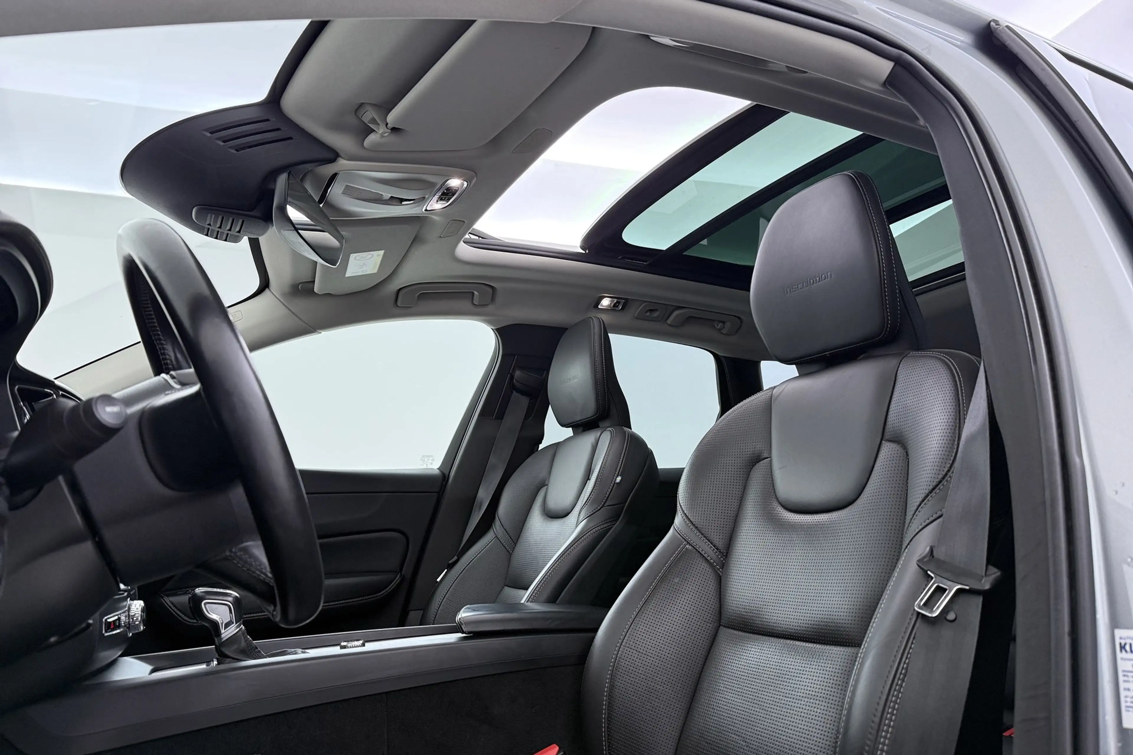 Volvo XC60 2.0 D4 AWD Inscription | Trekhaak | Panoramadak | — photo 4