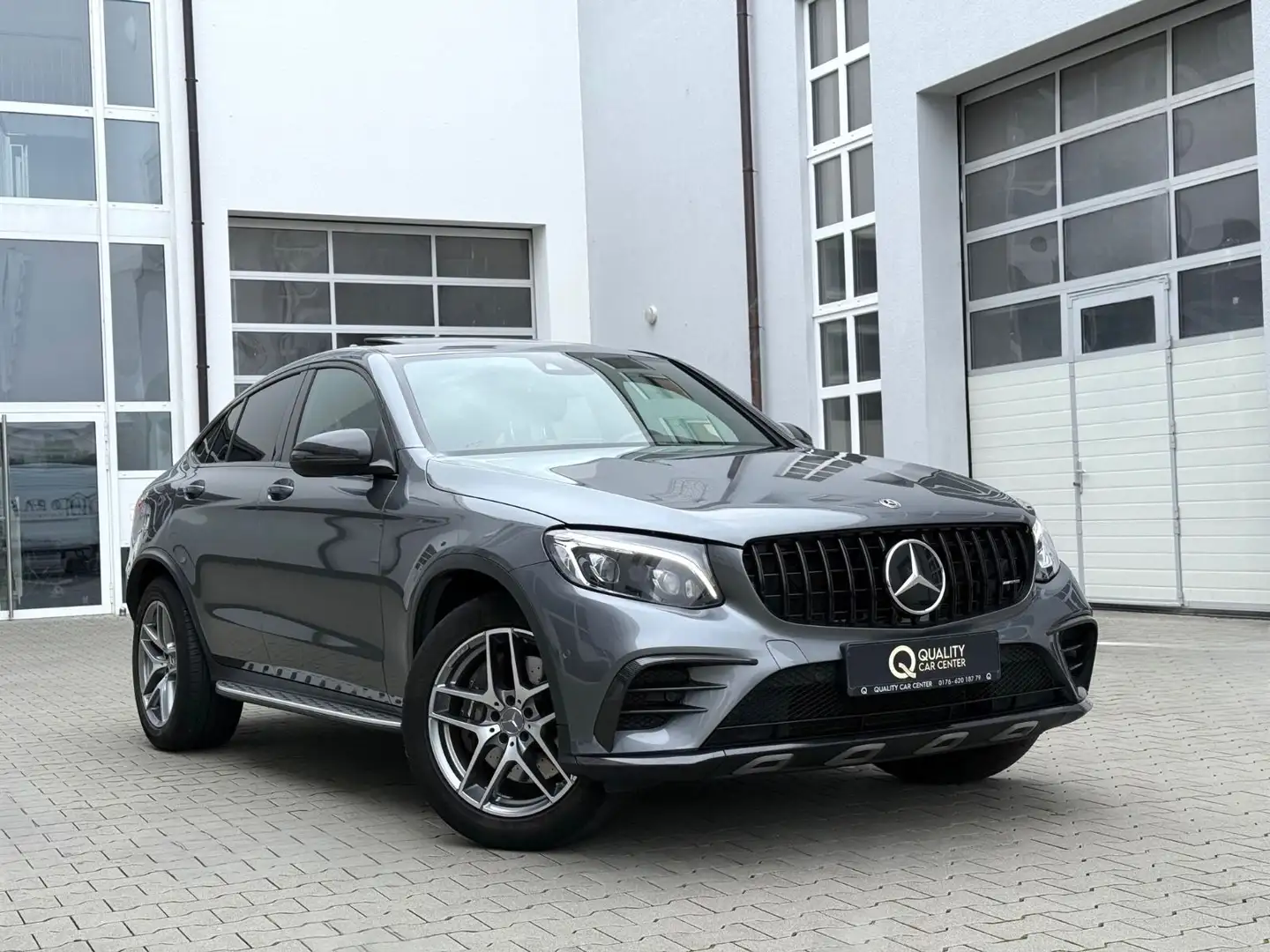 Mercedes-Benz GLC 250 4Matic Coupe AMG *SHD*DISTR+*KAME*TOT* Grau - 1