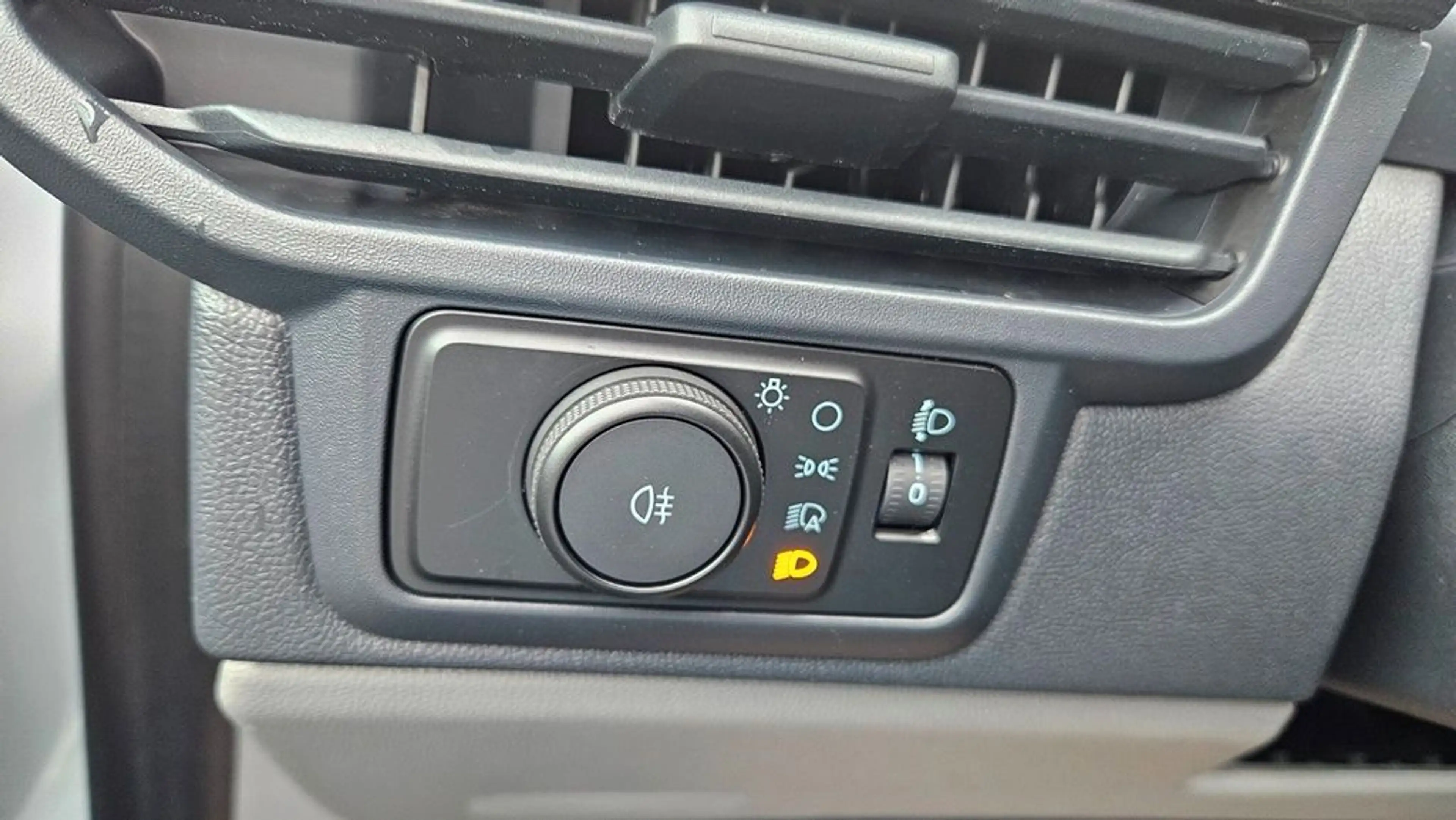 Ford Transit Custom BEV Kasten L1 AHK Sitzheizung — photo 11