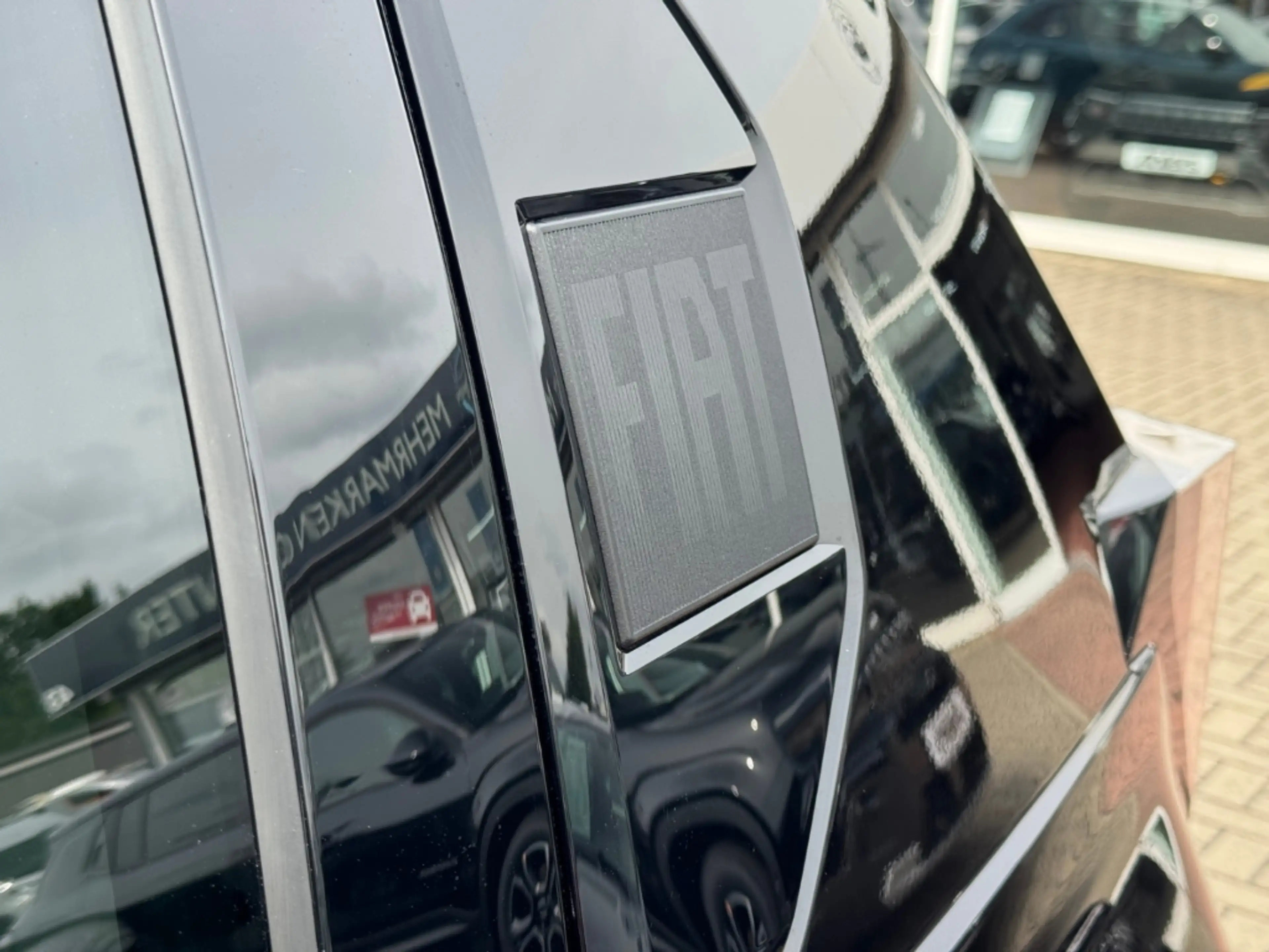 Fiat Grande Panda La Prima+AUTOMATIK+NAVI+KAMERA+CARPLAY+SHZ+KLIMA+ — photo 13