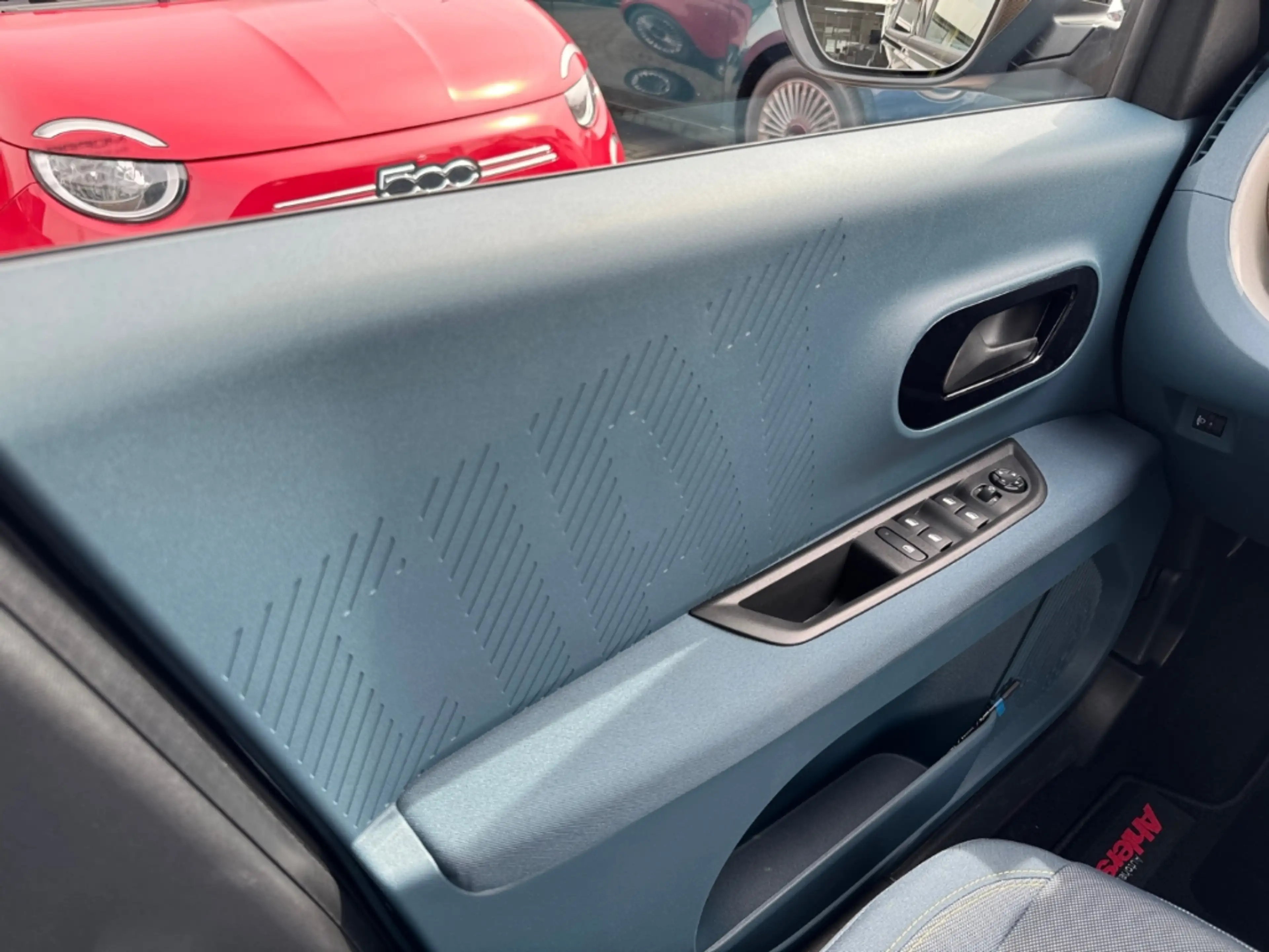 Fiat Grande Panda La Prima+AUTOMATIK+NAVI+KAMERA+CARPLAY+SHZ+KLIMA+ — photo 19