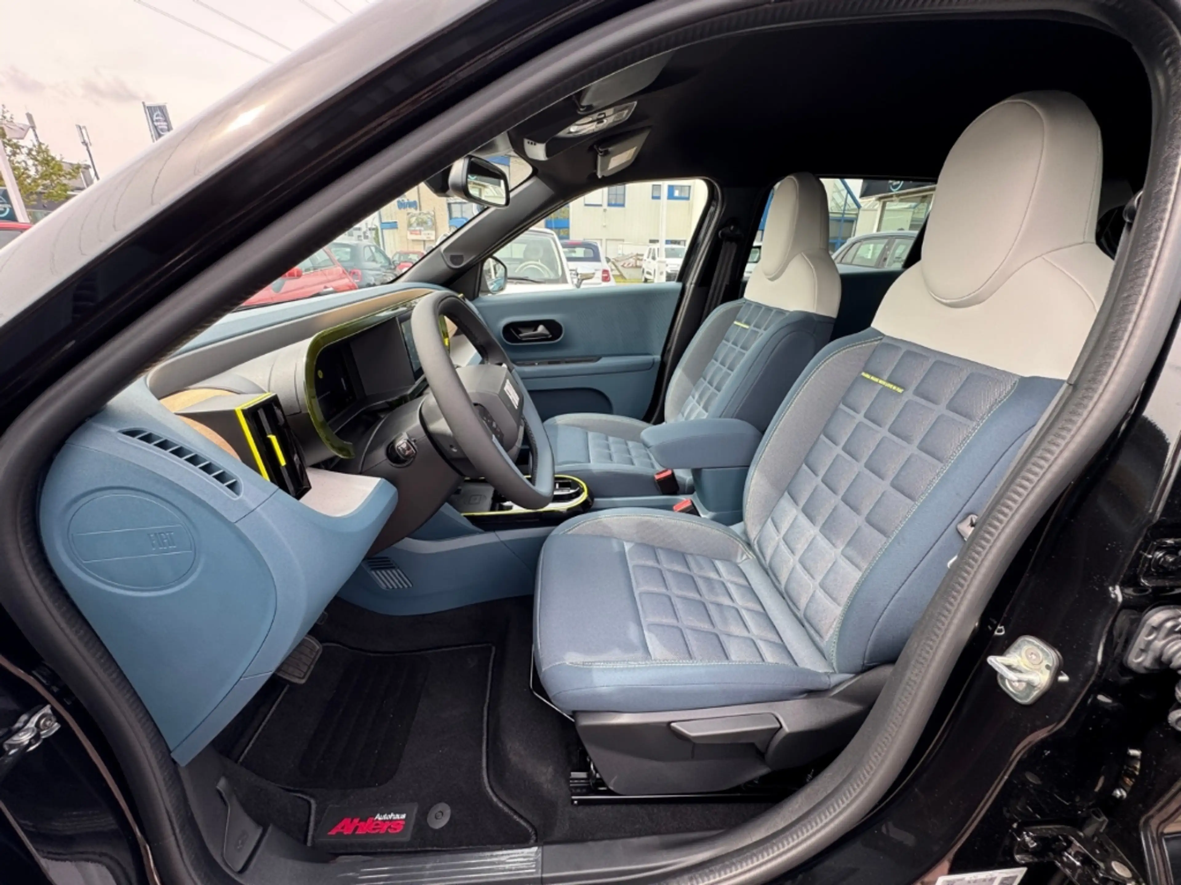 Fiat Grande Panda La Prima+AUTOMATIK+NAVI+KAMERA+CARPLAY+SHZ+KLIMA+ — photo 15