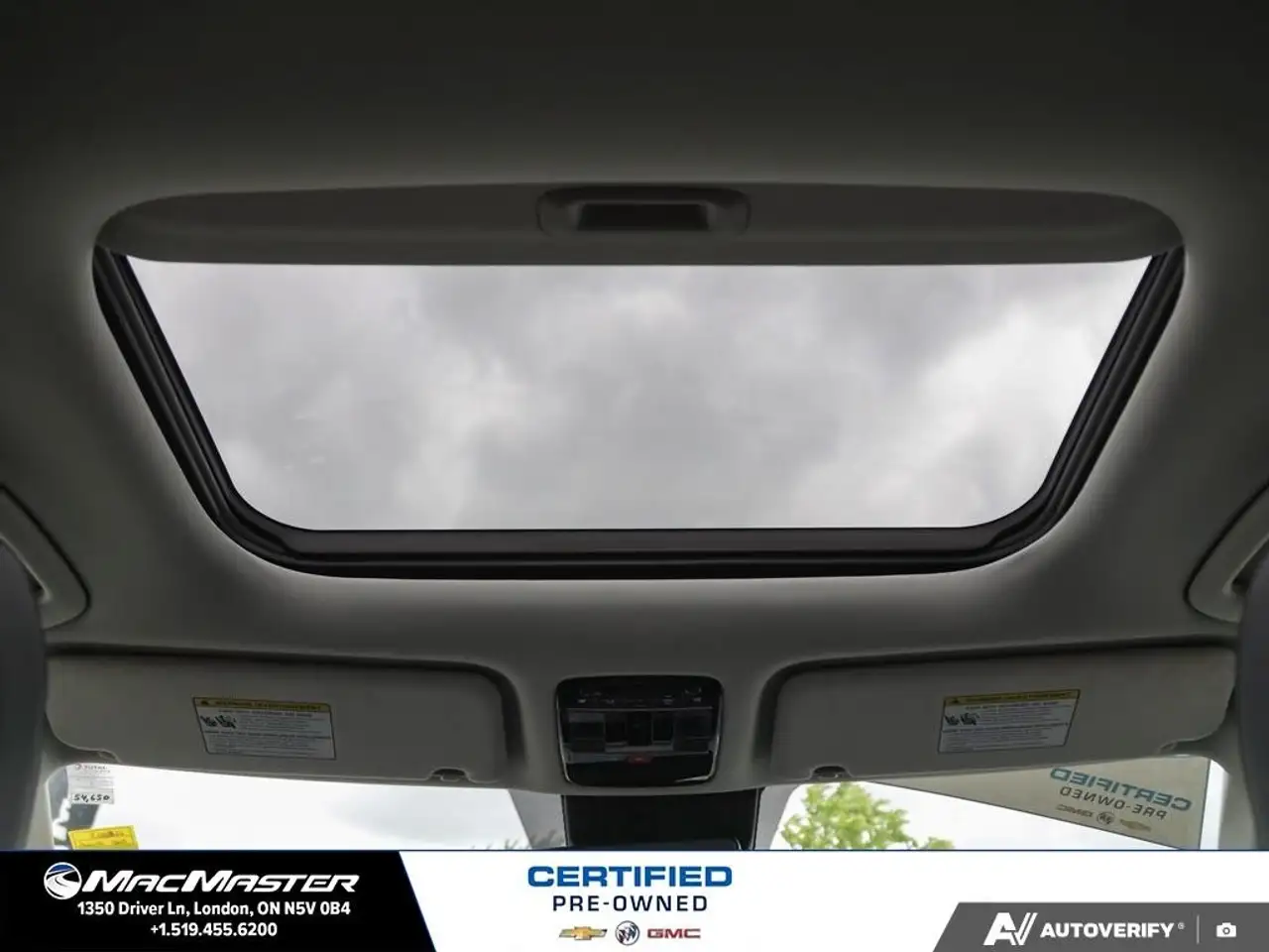Hyundai SANTA FE photo Hyundai SANTA FE
