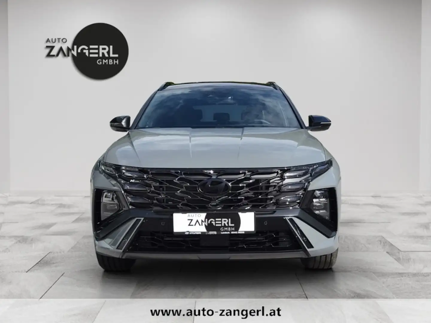 Hyundai TUCSON NX4 N Line 1,6 T-GDi HEV 4WD AT t7hl2-P22/23/25-O21 Schwarz - 2