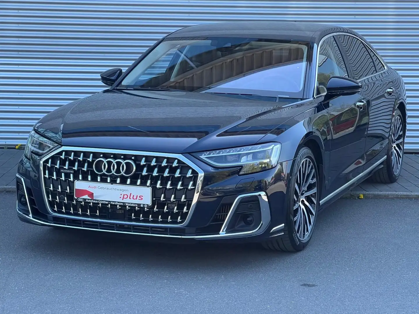 Audi A8 60 TFSI Lang+AKTIVFAHRWERK+STANDHEIZUNG+REAR+ Blau - 2
