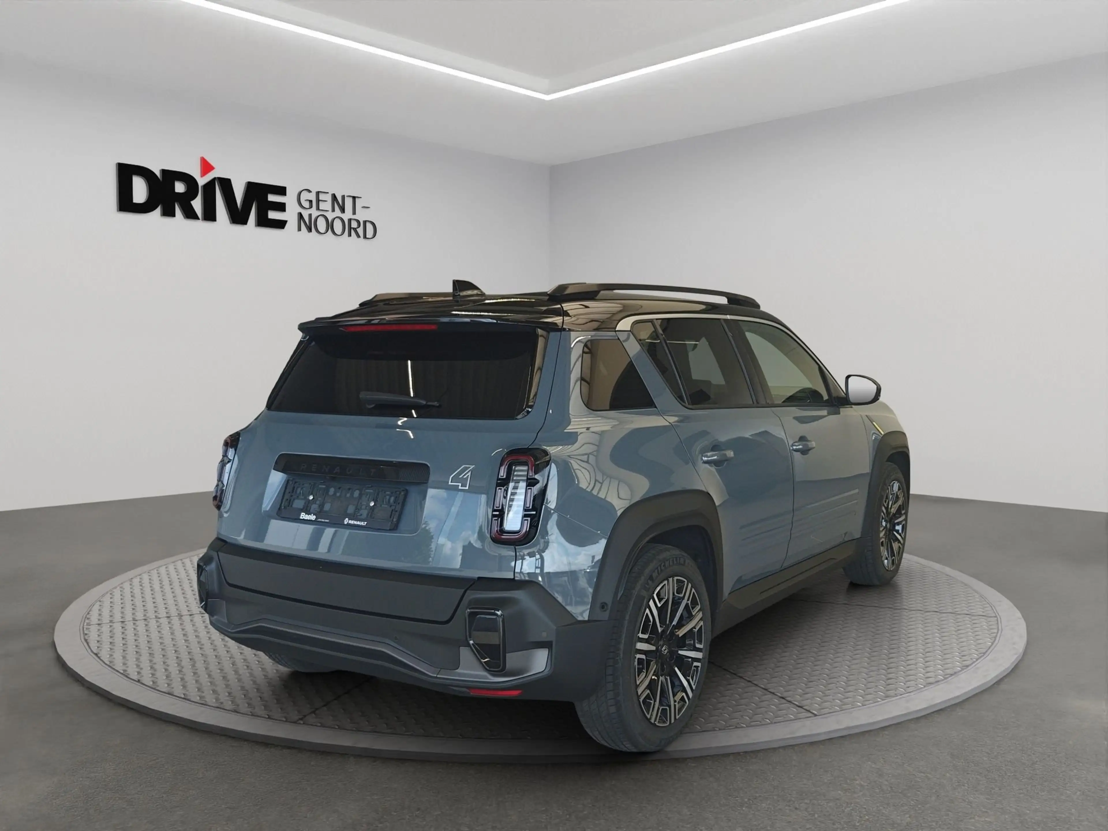 Renault R 4 EV 52 kWh Techno — photo 4