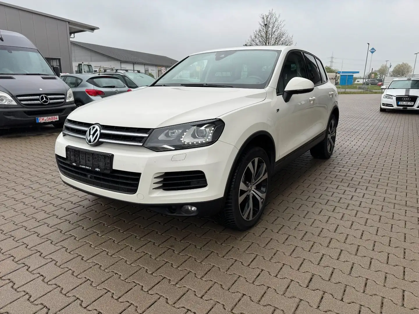 Volkswagen Touareg V6 TDI BMT Weiß - 2