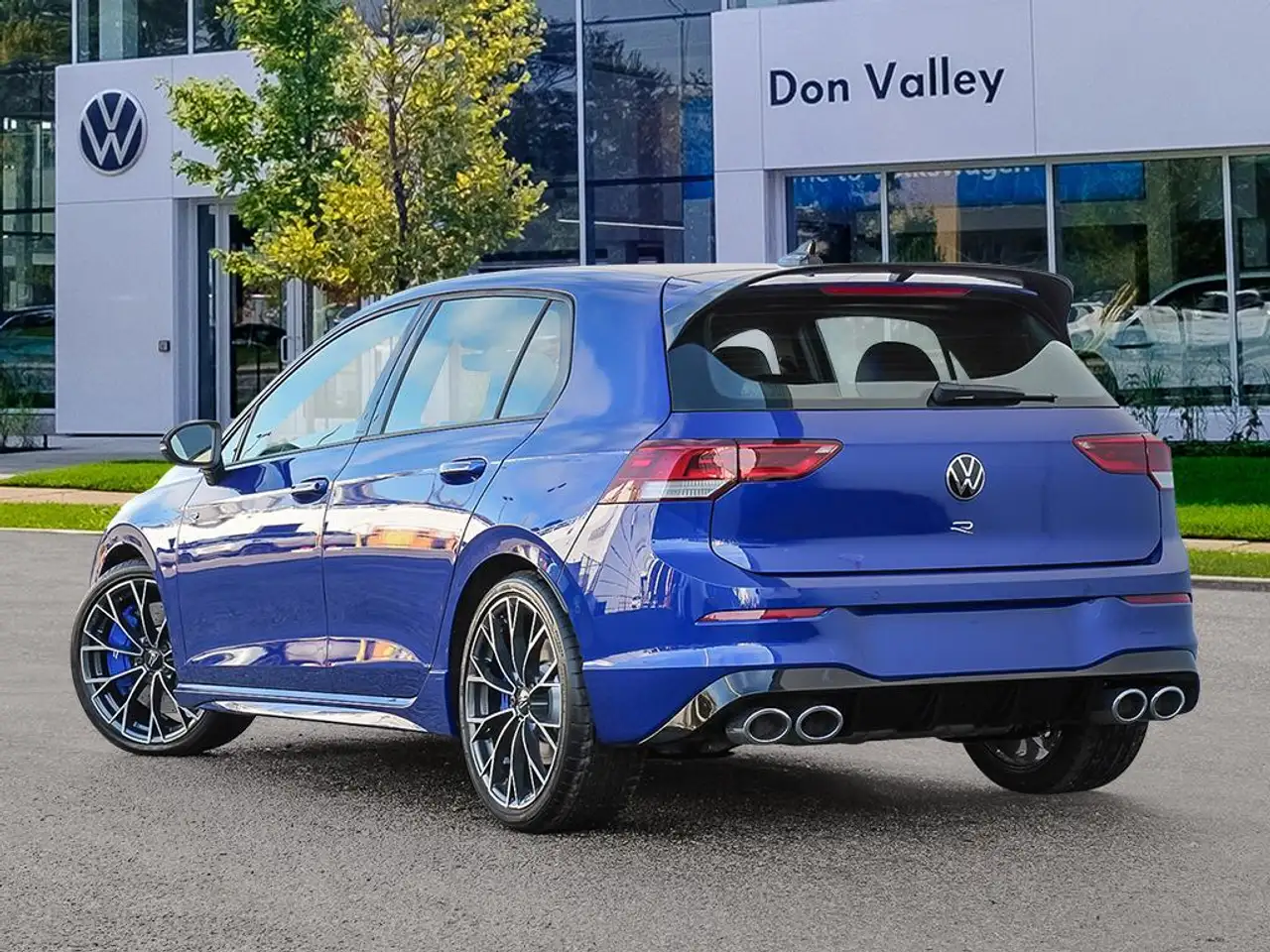 Volkswagen Golf R снимка Volkswagen Golf R