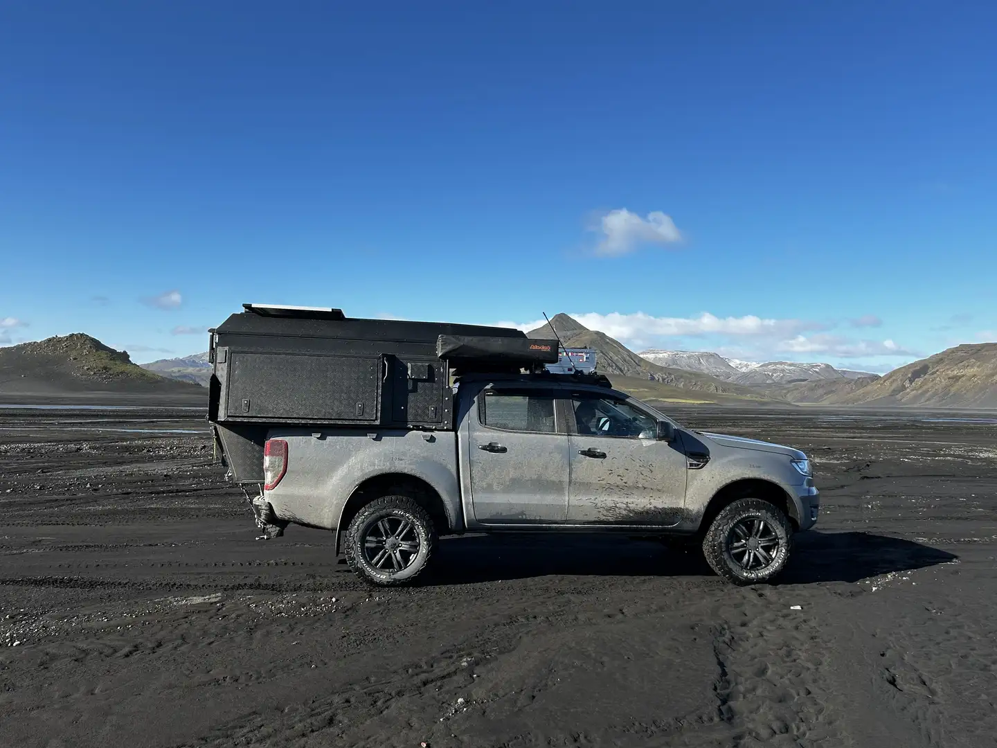 Ford Ranger Wolftrak mit AluCab Khaya Absetzkabine Grau - 2