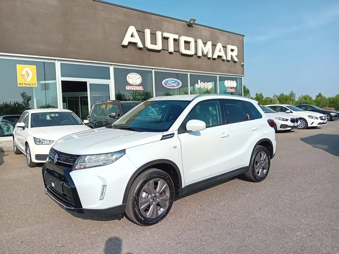 Suzuki Vitara 1.4h Cool+ 4wd allgrip KM0 PREZZO VERO Bianco - 1