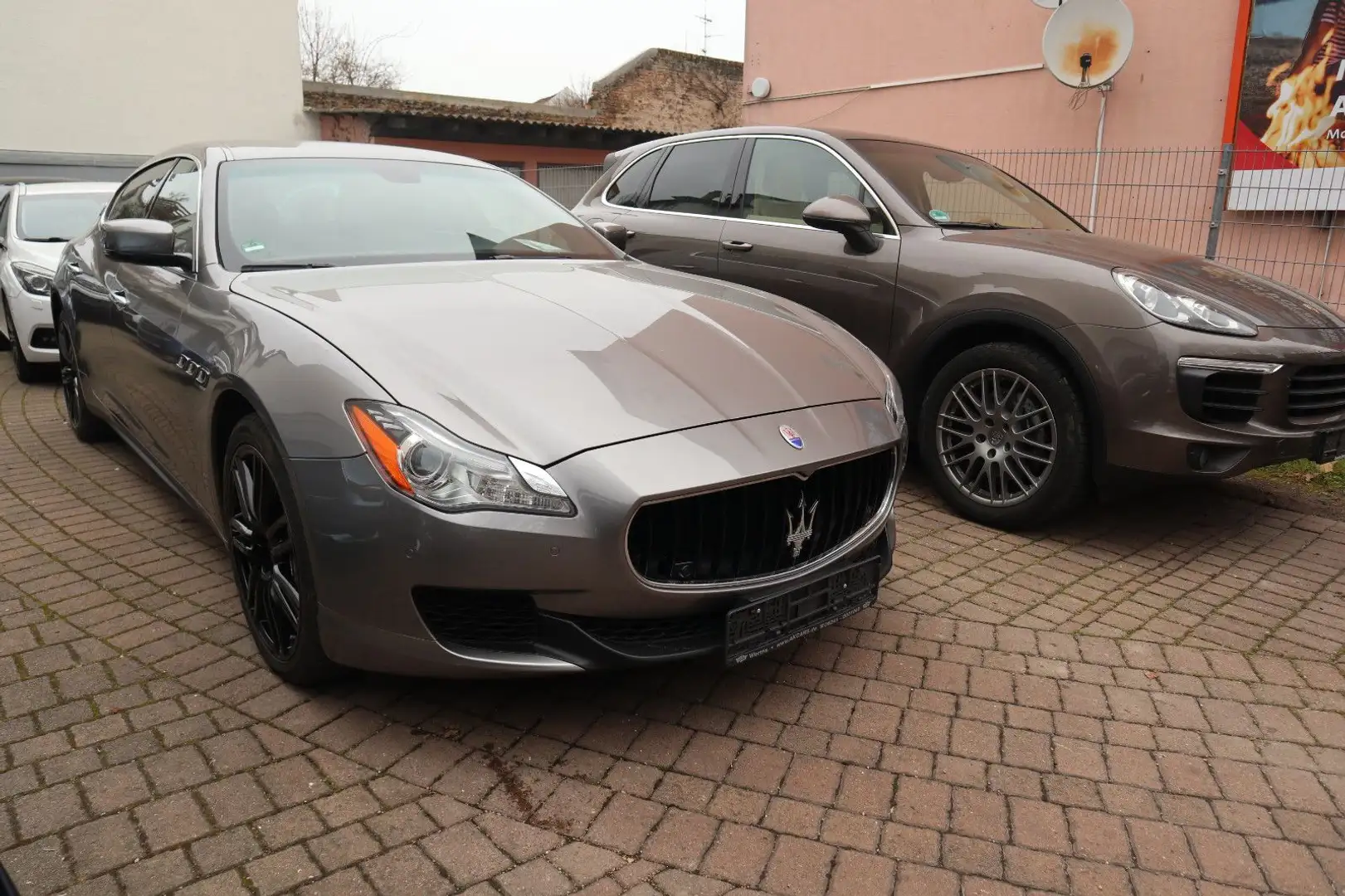 Maserati Quattroporte 3.0 V6 S Q4/Naturleder/Sitzklima Grijs - 1