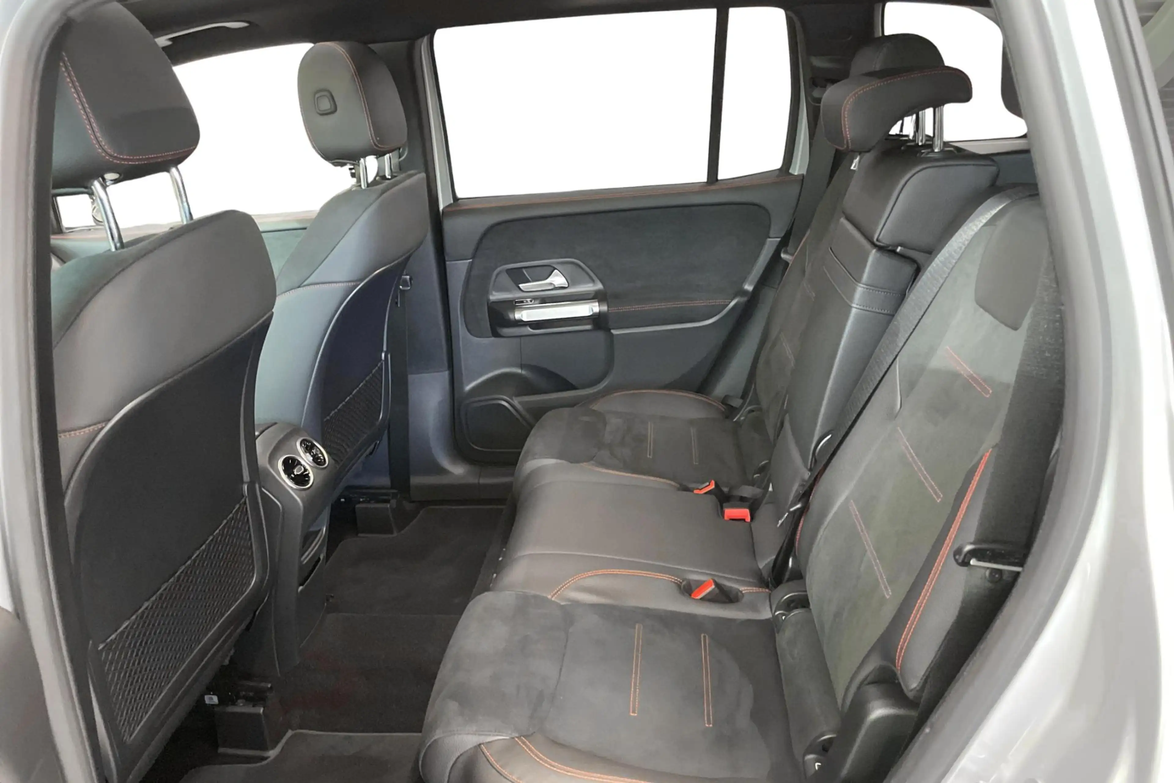 Mercedes-Benz GLB 180 GLB Luxury Line 7 Plaatsen ! — photo 7