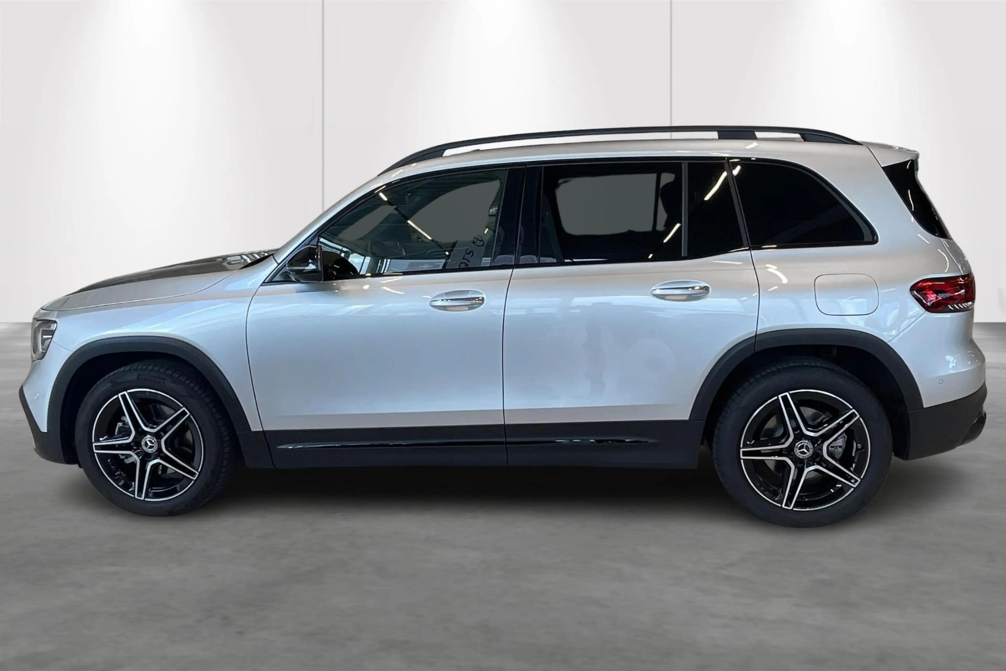 Mercedes-Benz GLB 180 GLB Luxury Line 7 Plaatsen ! — photo 3