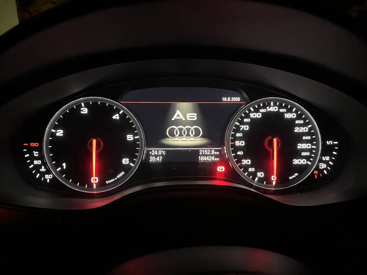 Audi A6 2.0 TDI Schwarz - 1