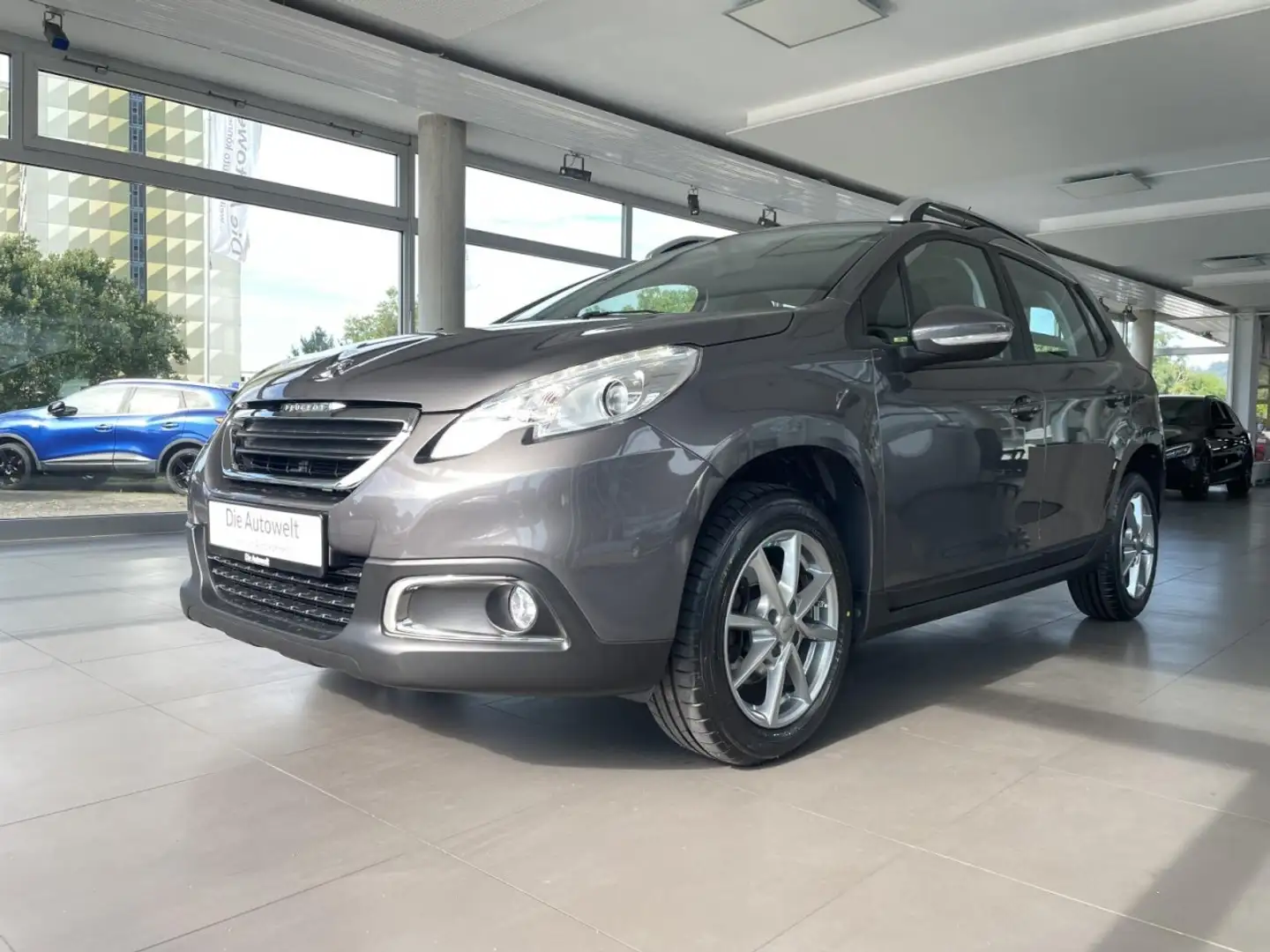 Peugeot 2008 Active 1.2 GRA GBA SHZG PDC LED KLIMA AHK Klima Grau - 2