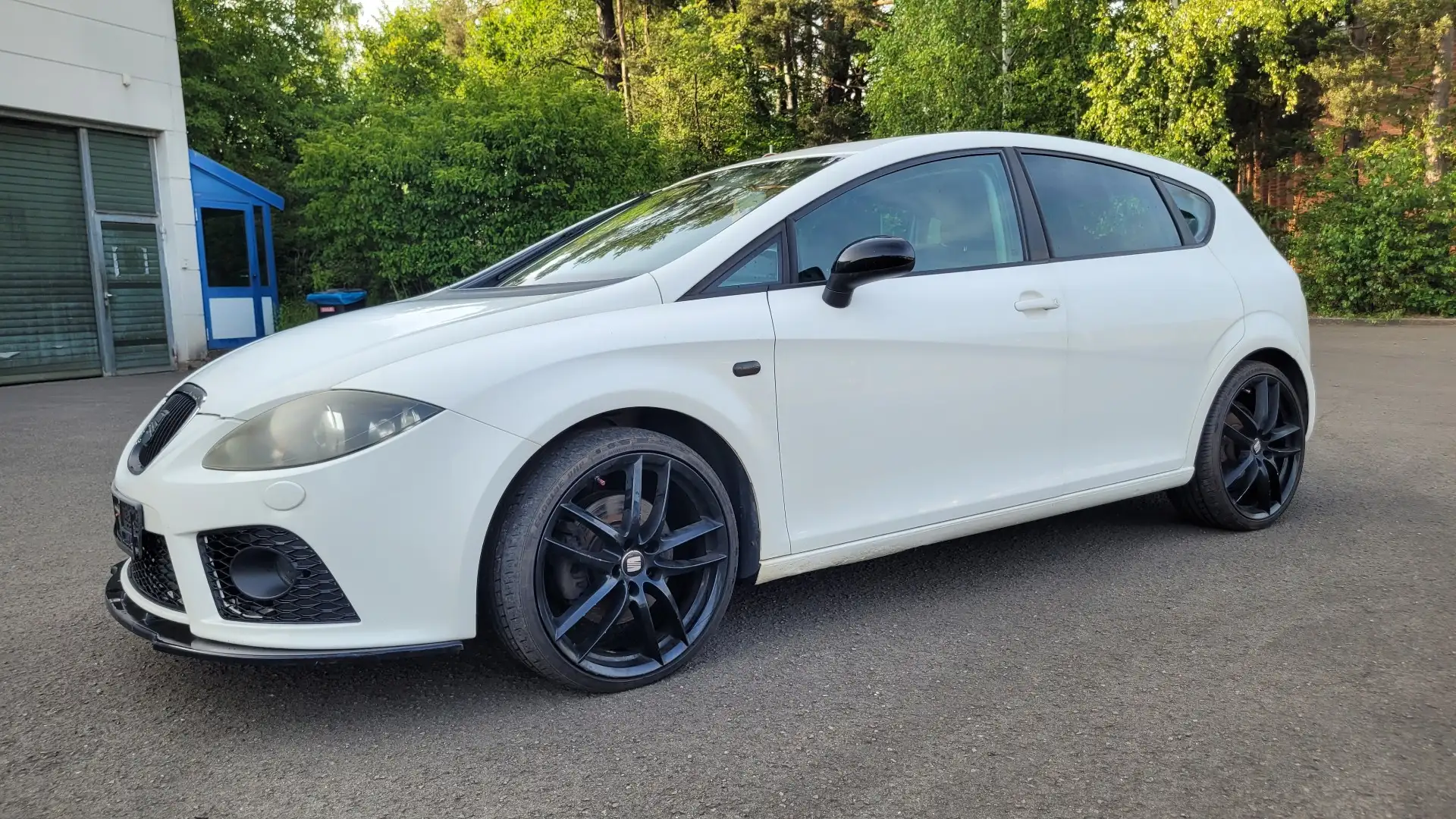 SEAT Leon 2.0 TDI DPF FR Grau - 1