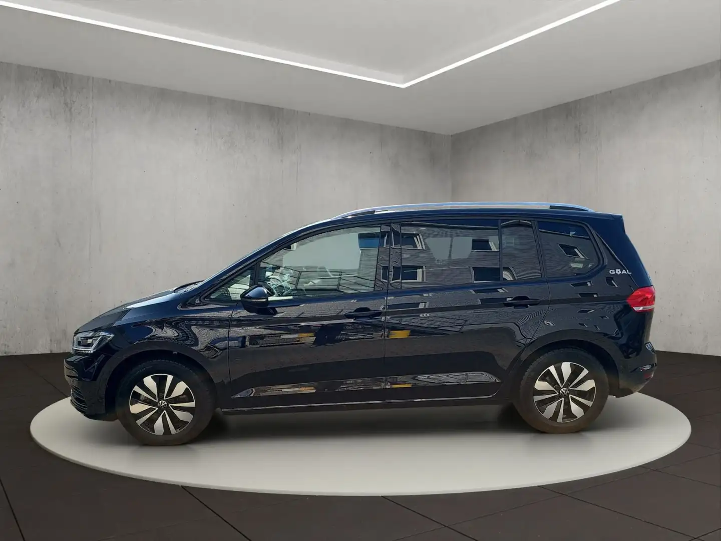 Volkswagen Touran Goal 1,5 l TSI DSG Schwarz - 2