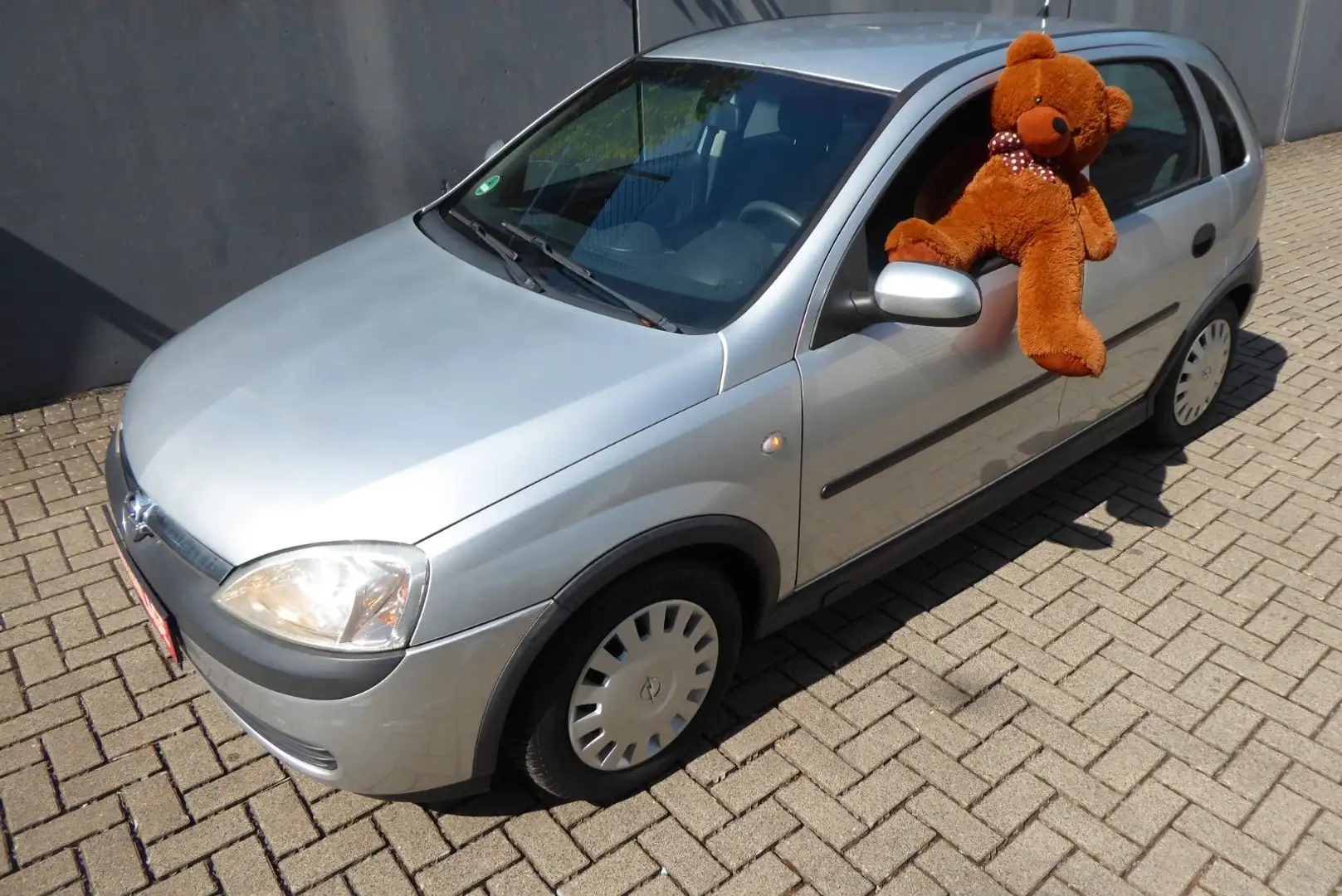 Opel Corsa 1.2 16V Fresh TÜV/AU 03/2026 Silber - 1