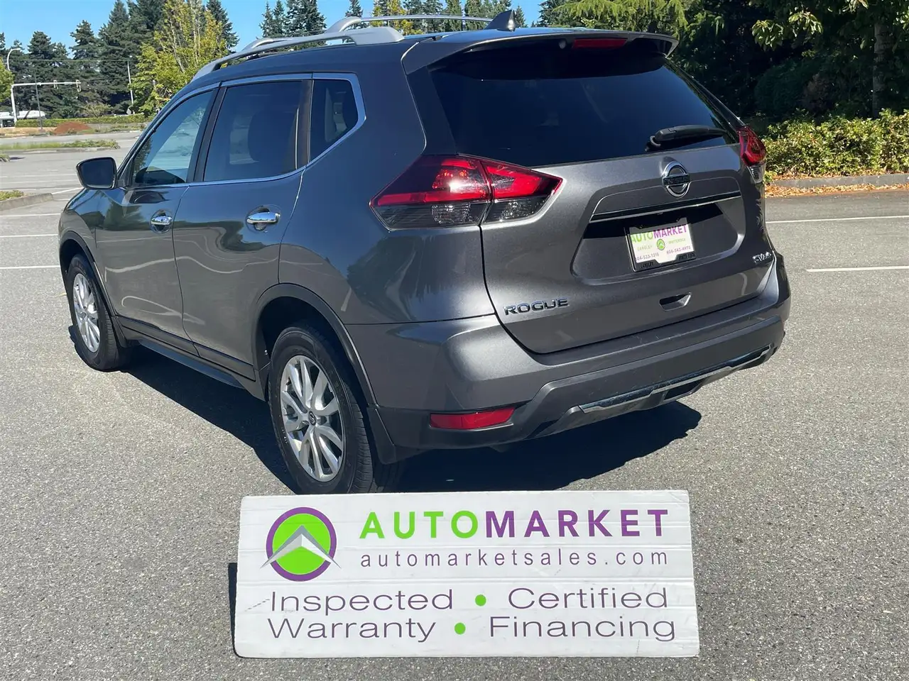 Nissan Rogue снимка Nissan Rogue