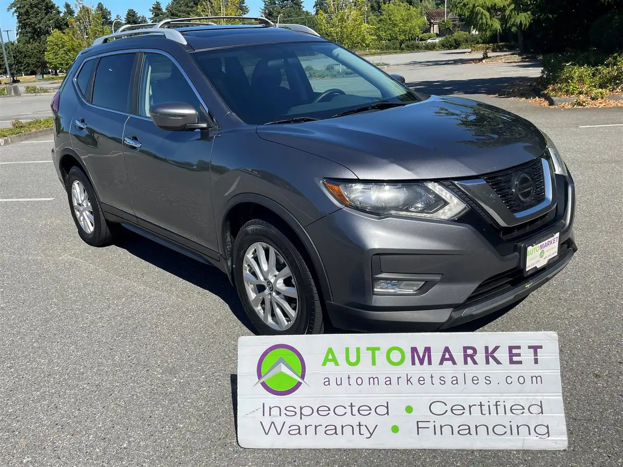 Nissan Rogue снимка Nissan Rogue