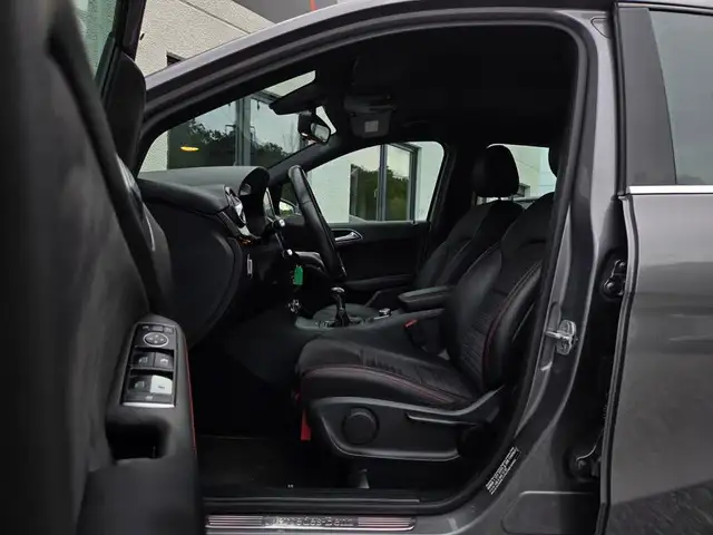 Mercedes-Benz B Class view 11