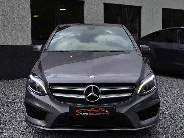 Mercedes-Benz B Class view 3
