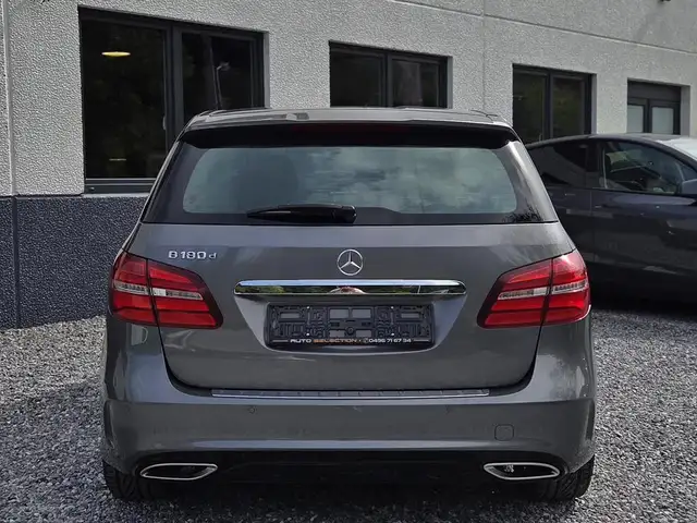 Mercedes-Benz B Class view 4