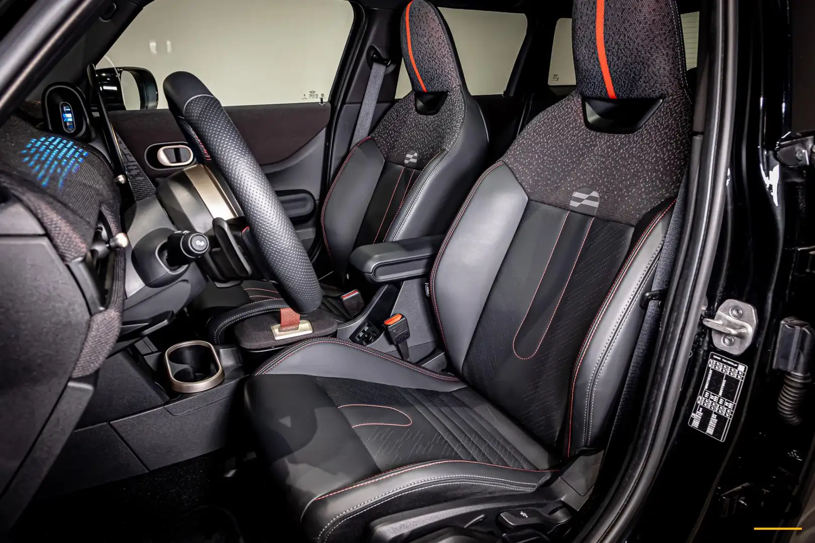 MINI Cooper C Mini 1.5 John Cooper Works M|Pano|HUD|Cam|Leder Zwart - 2