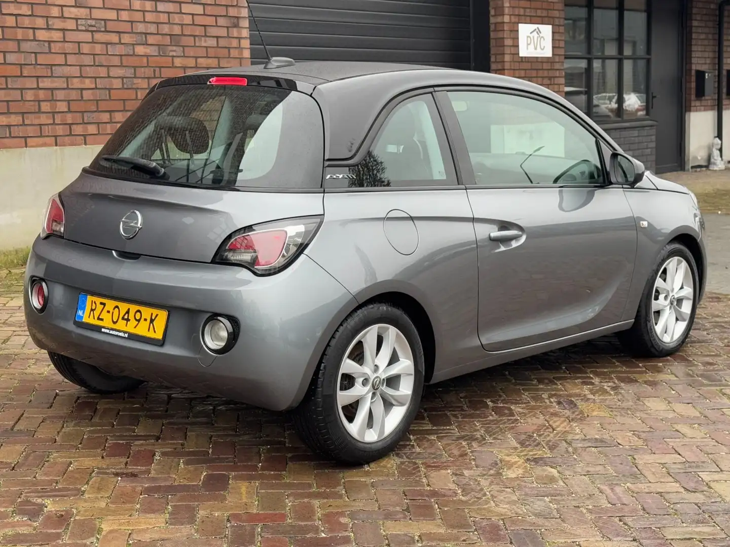 Opel Adam 1.0 Turbo Jam Favourite / 90 PK / Cruise Control / Grijs - 2