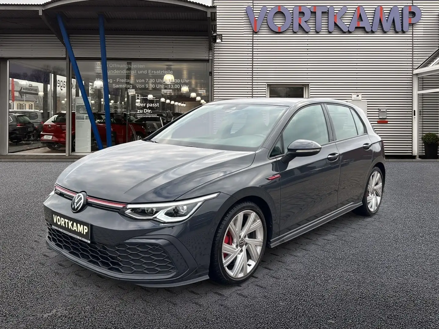 Volkswagen Golf VIII GTI 245 PS AppConnect HarmannKardon Grau - 2