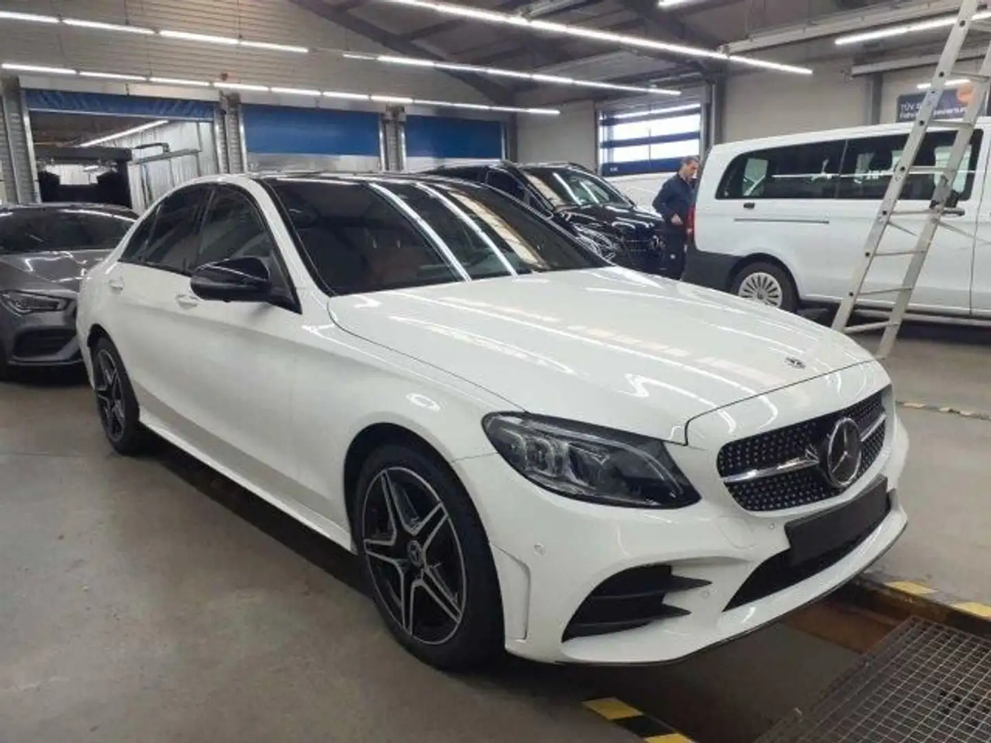 Mercedes-Benz C 300 d 3x AMG PANO*DISTR+*Wide*Sitzkl.*Burm*360° Weiß - 1