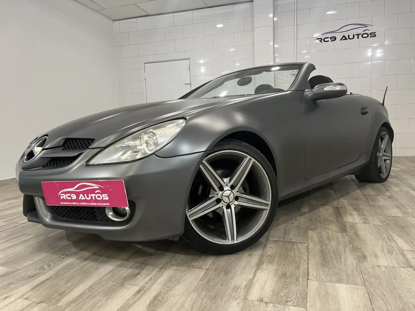 Mercedes-Benz SLK 200 200K Aut. Gris - 2