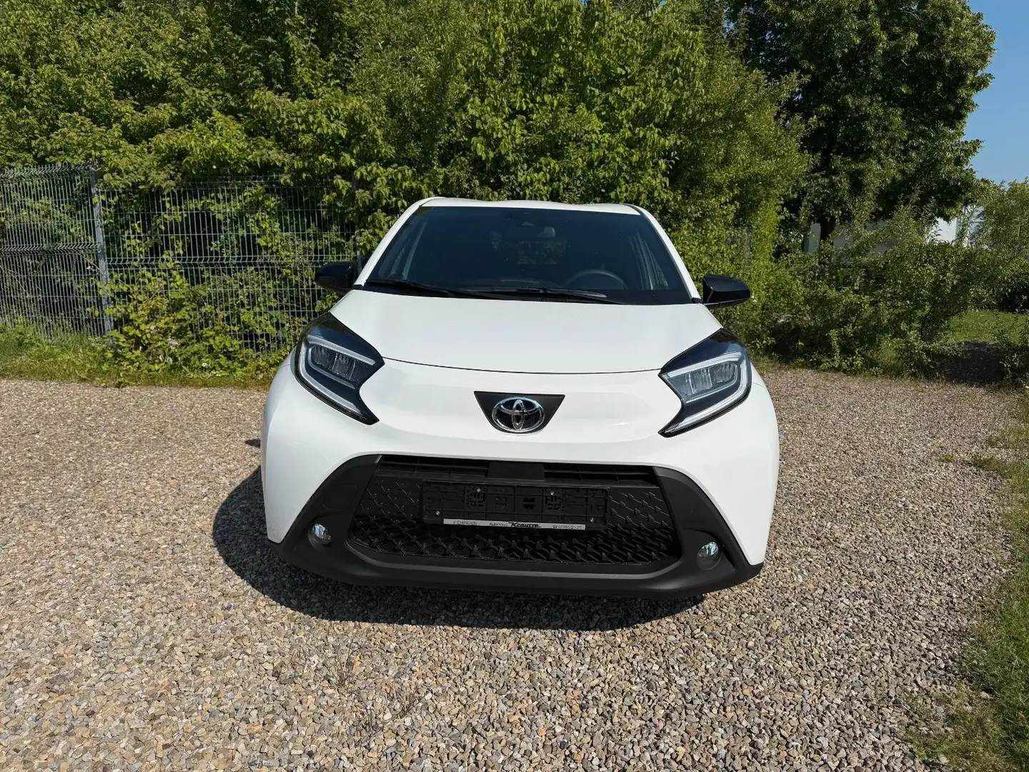 Toyota Aygo X 1.0-l-VVT-i Play / Komfort / Design Bianco - 2