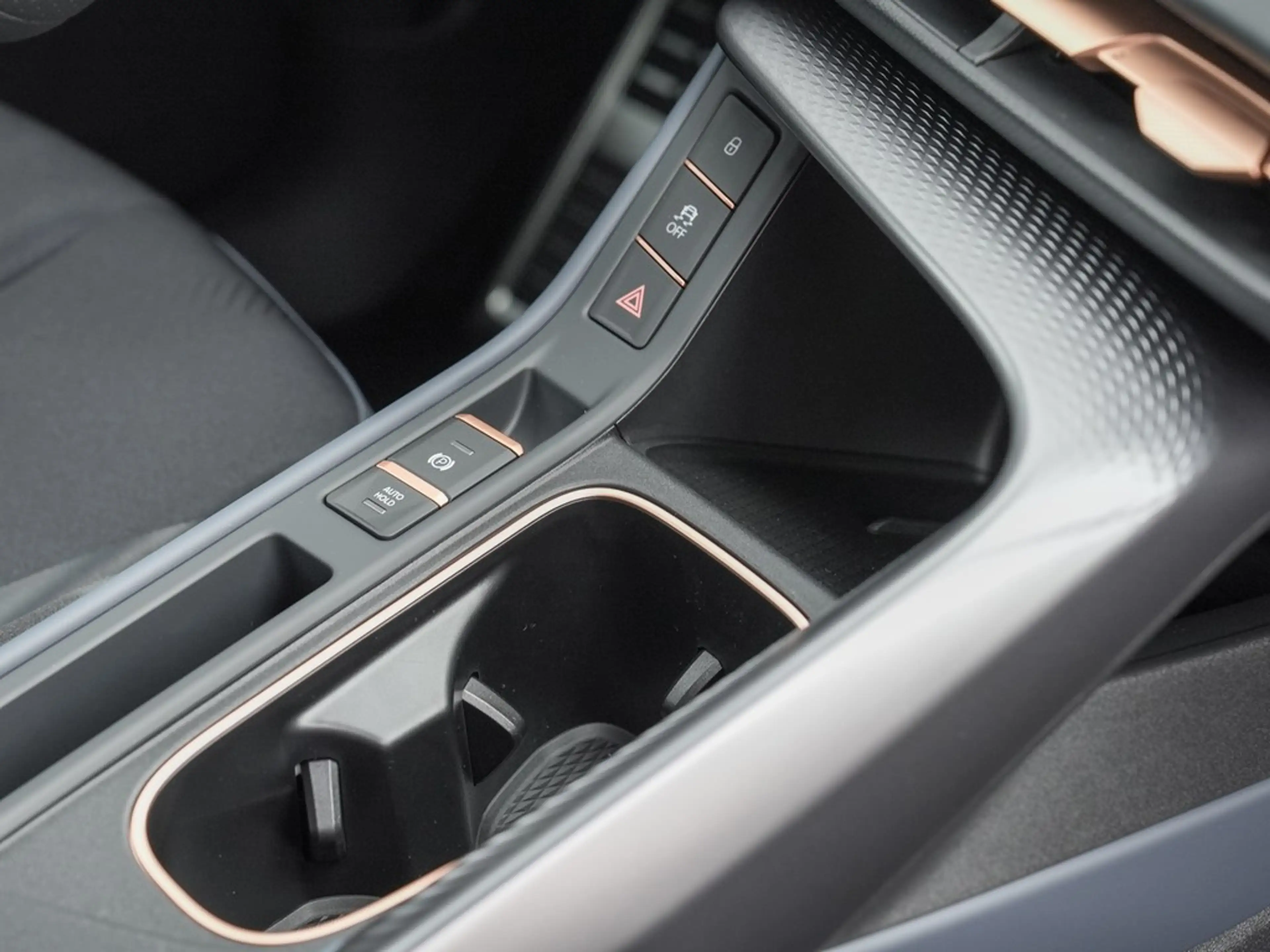 CUPRA Terramar 1.5 eTSI 110kW/150PS 7-Gang-DSG — photo 9